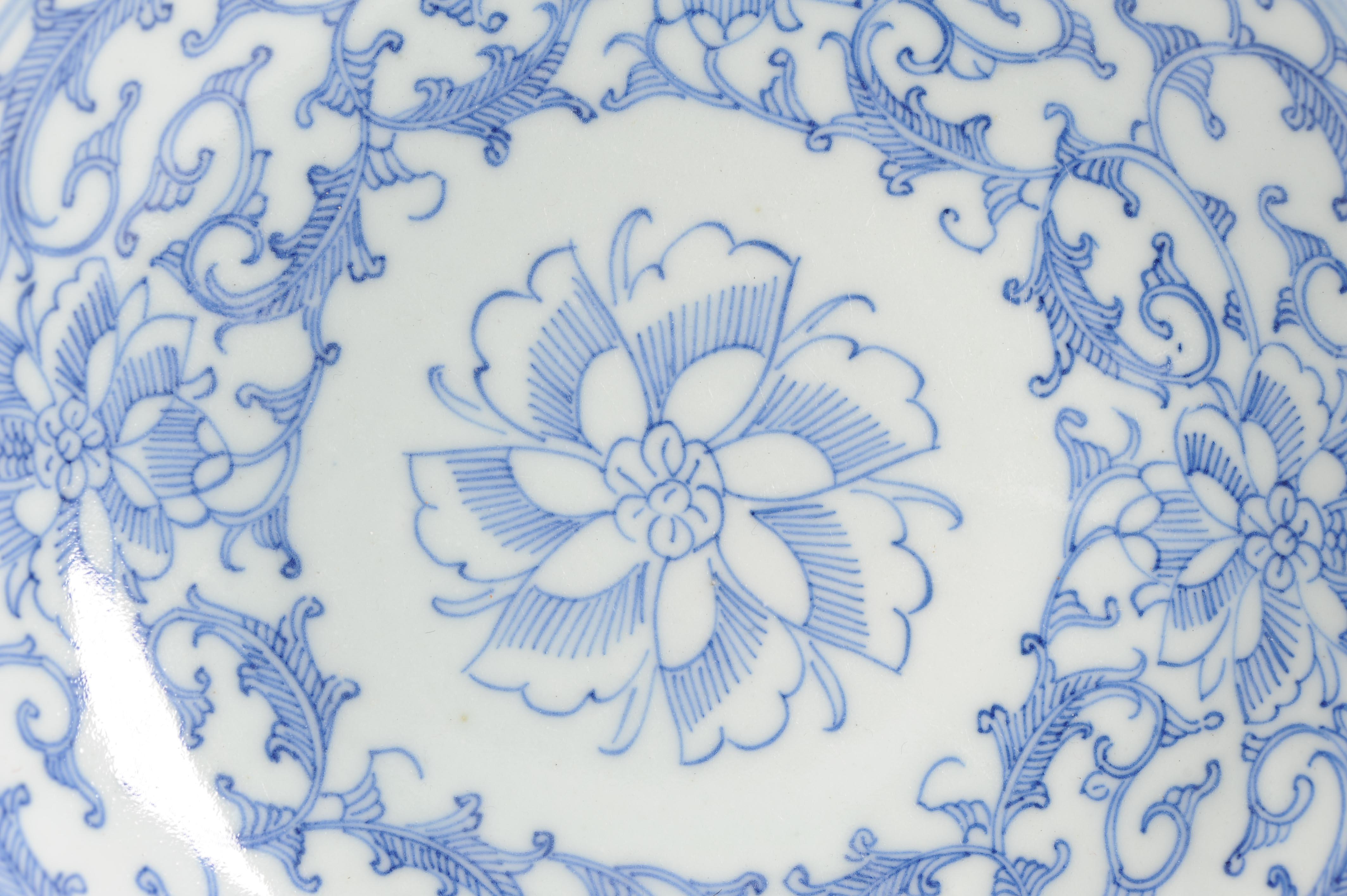 Antico piatto di porcellana cinese del XIX secolo Cina Cucina antica Qing Dehua in vendita 2