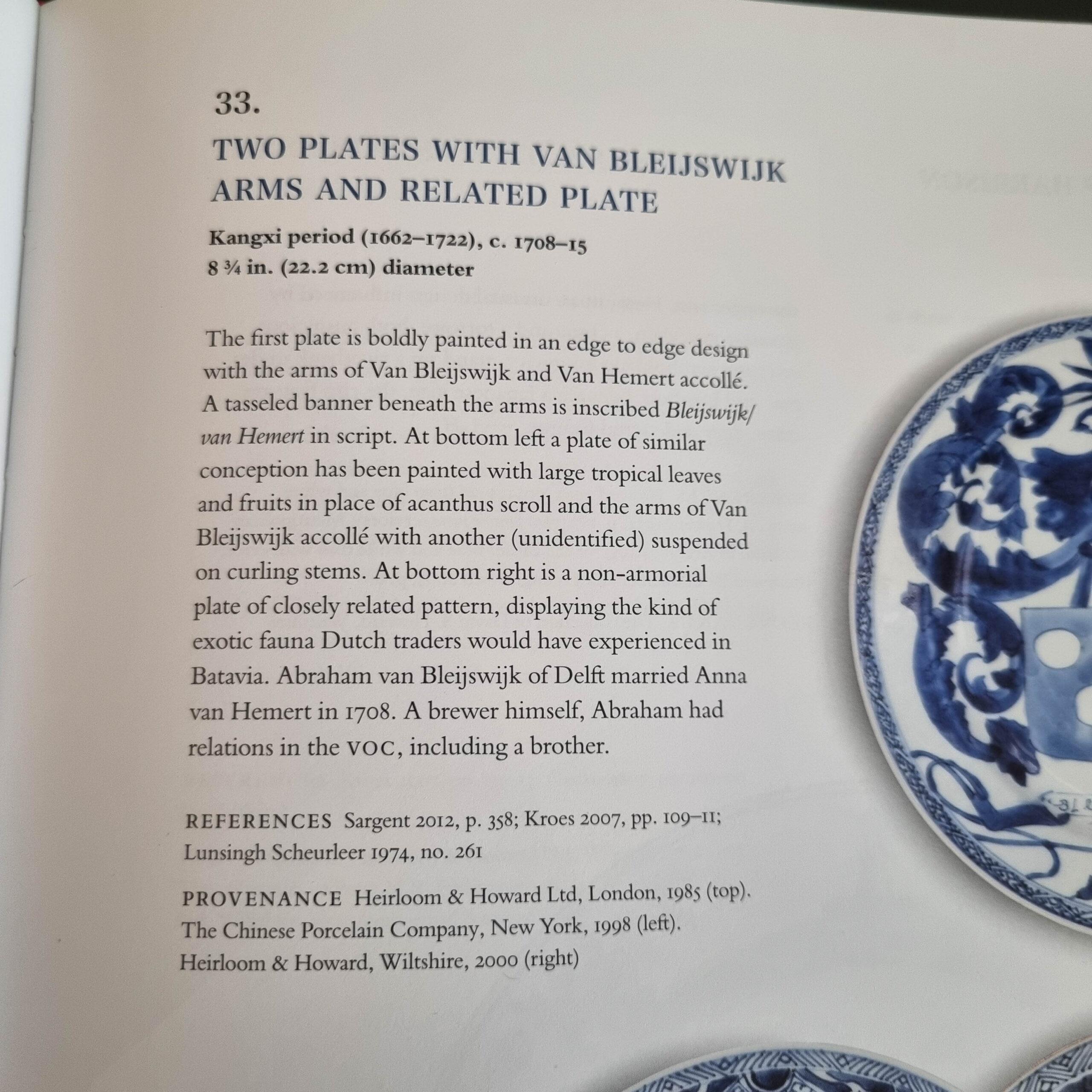 Antique Chinese Porcelain Armorial Plate VAN BLEIJSWIJK ARMS Tropical In Good Condition For Sale In Amsterdam, Noord Holland