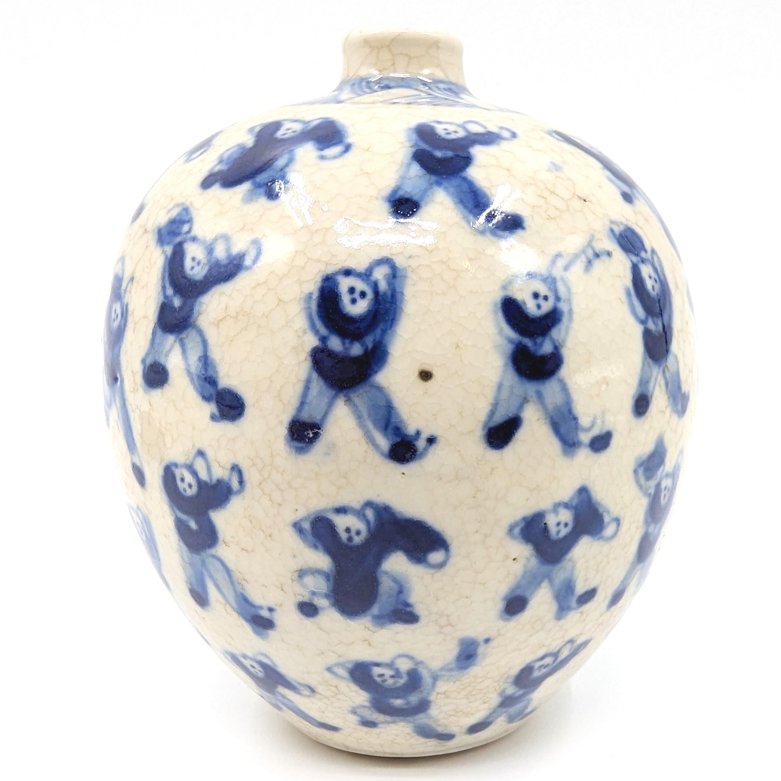 Antique Chinese Porcelain Blue & White Crackle Glaze 100 Boys Snuff Bottle Vase For Sale 3