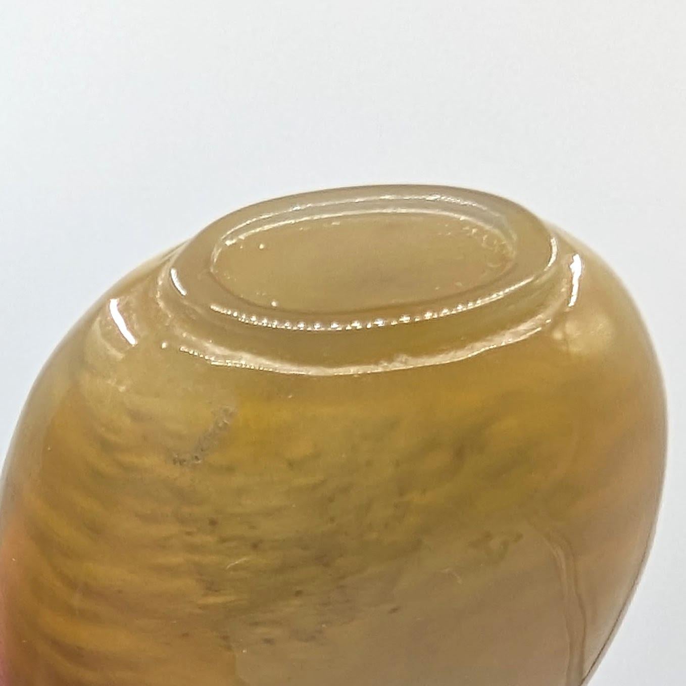 Fine Antique Chinese Banded Chalcedony Agate Snuff Bottle 19c Qing Dynasty For Sale 1