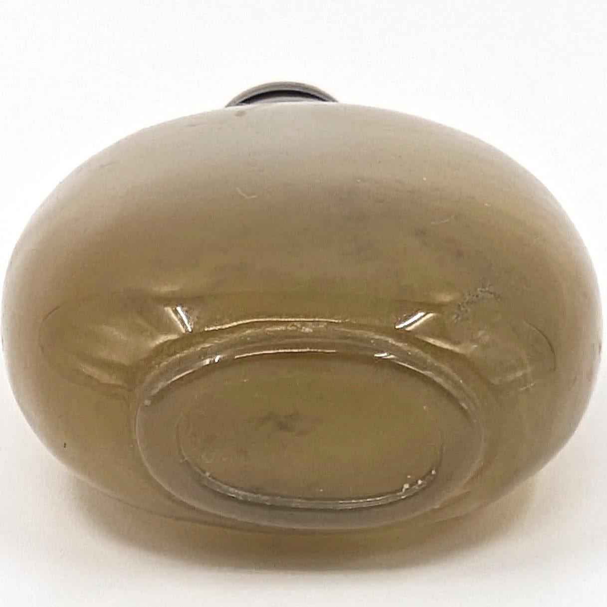 Fine Antique Chinese Banded Chalcedony Agate Snuff Bottle 19c Qing Dynasty For Sale 2