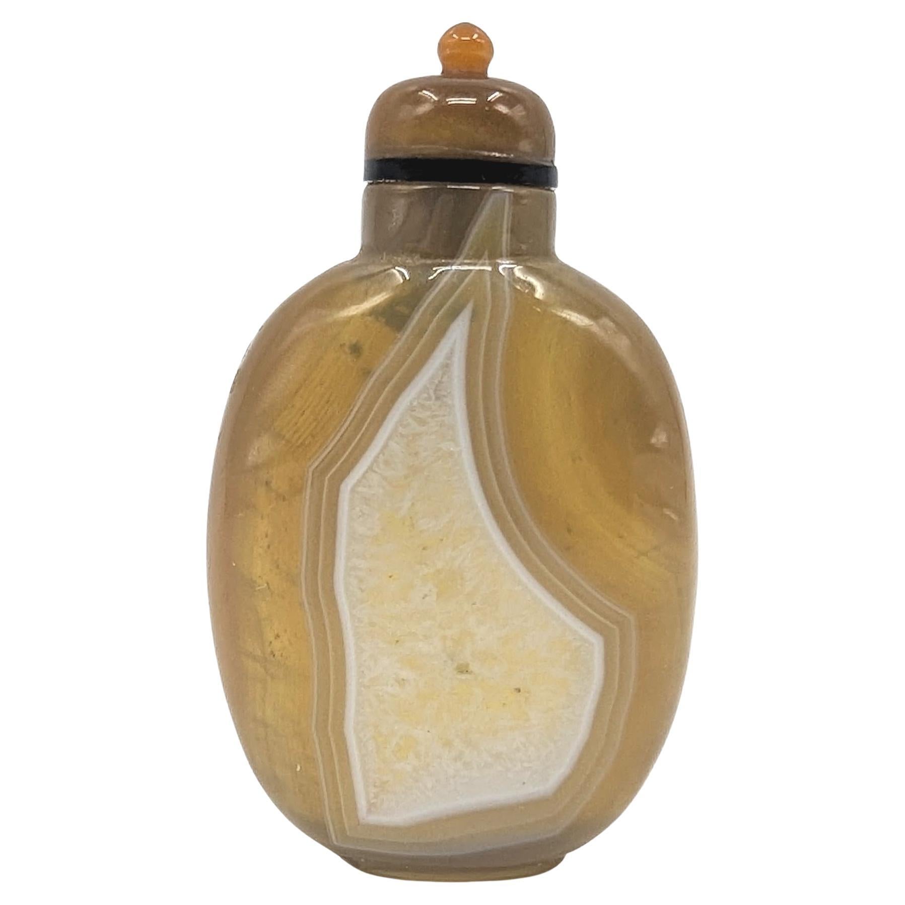 Fine Antique Chinese Banded Chalcedony Agate Snuff Bottle 19c Qing Dynasty For Sale