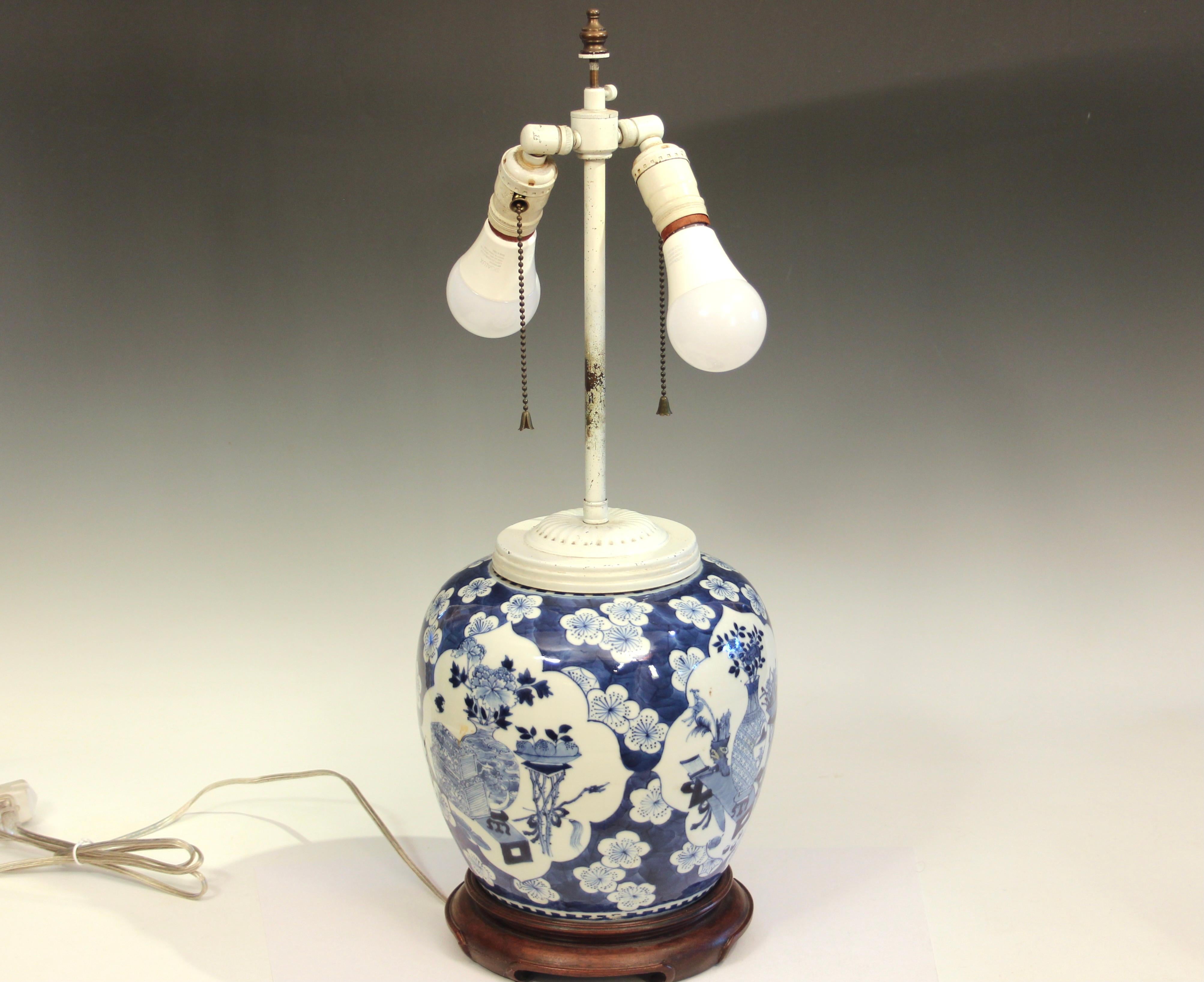 Antigua lámpara de porcelana china azul y blanca Hawthorne Ginger Jar 18th/19th Cen Qing en venta