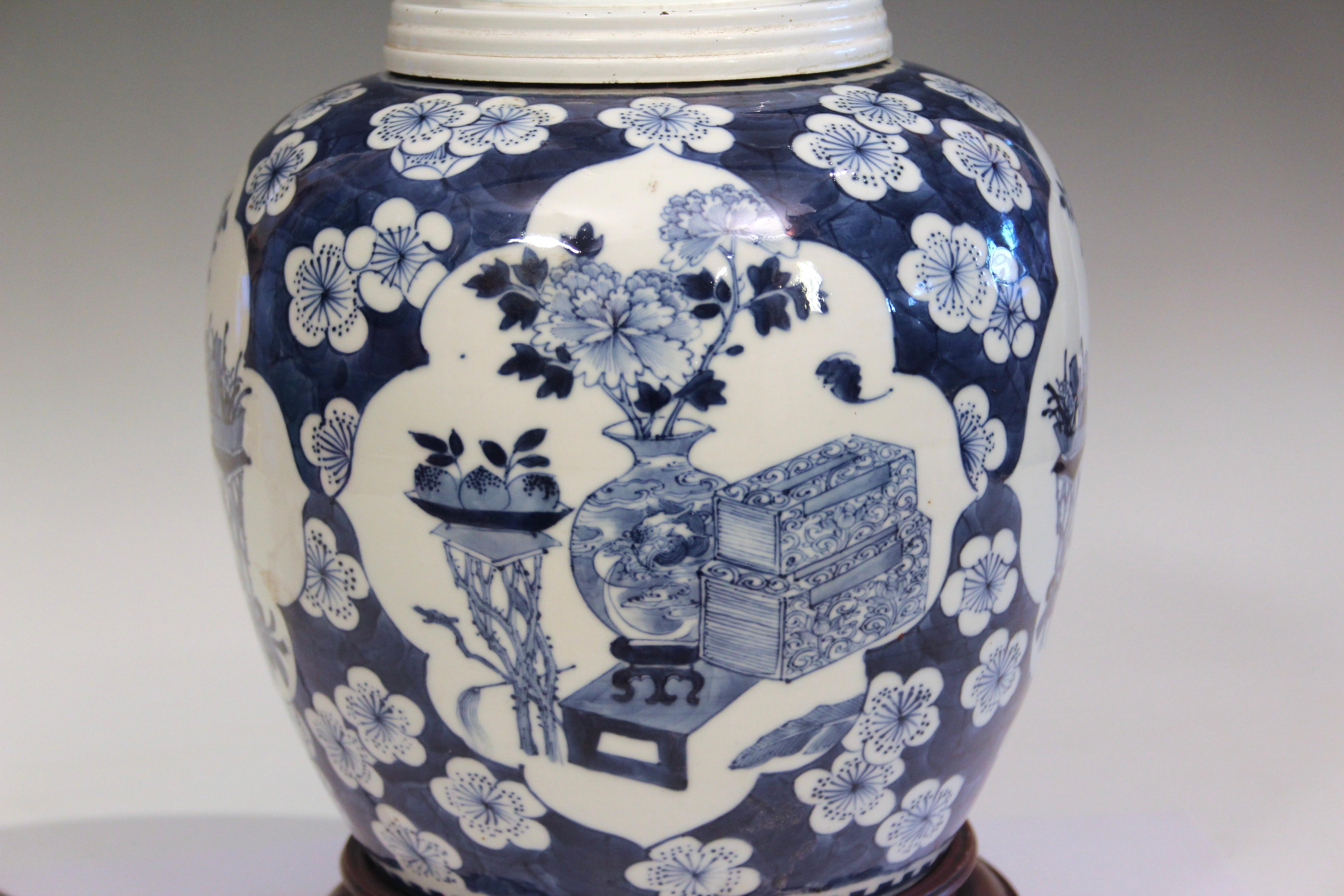 Antigua lámpara de porcelana china azul y blanca Hawthorne Ginger Jar 18th/19th Cen Porcelana en venta