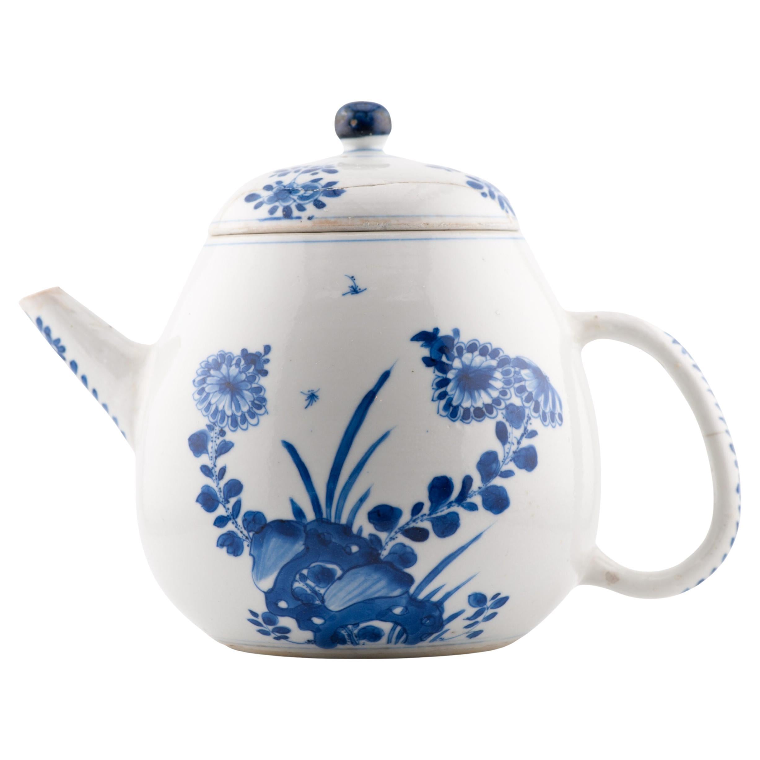 Antique Chinese Porcelain Blue & White Pot Flowers, Kangxi Period For Sale