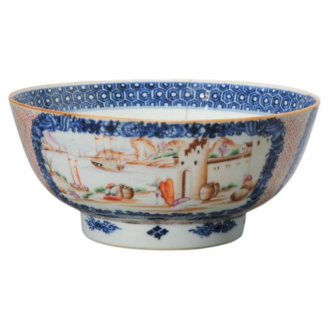 Bol ancien en porcelaine chinoise avec une scène de port, 18ème siècle