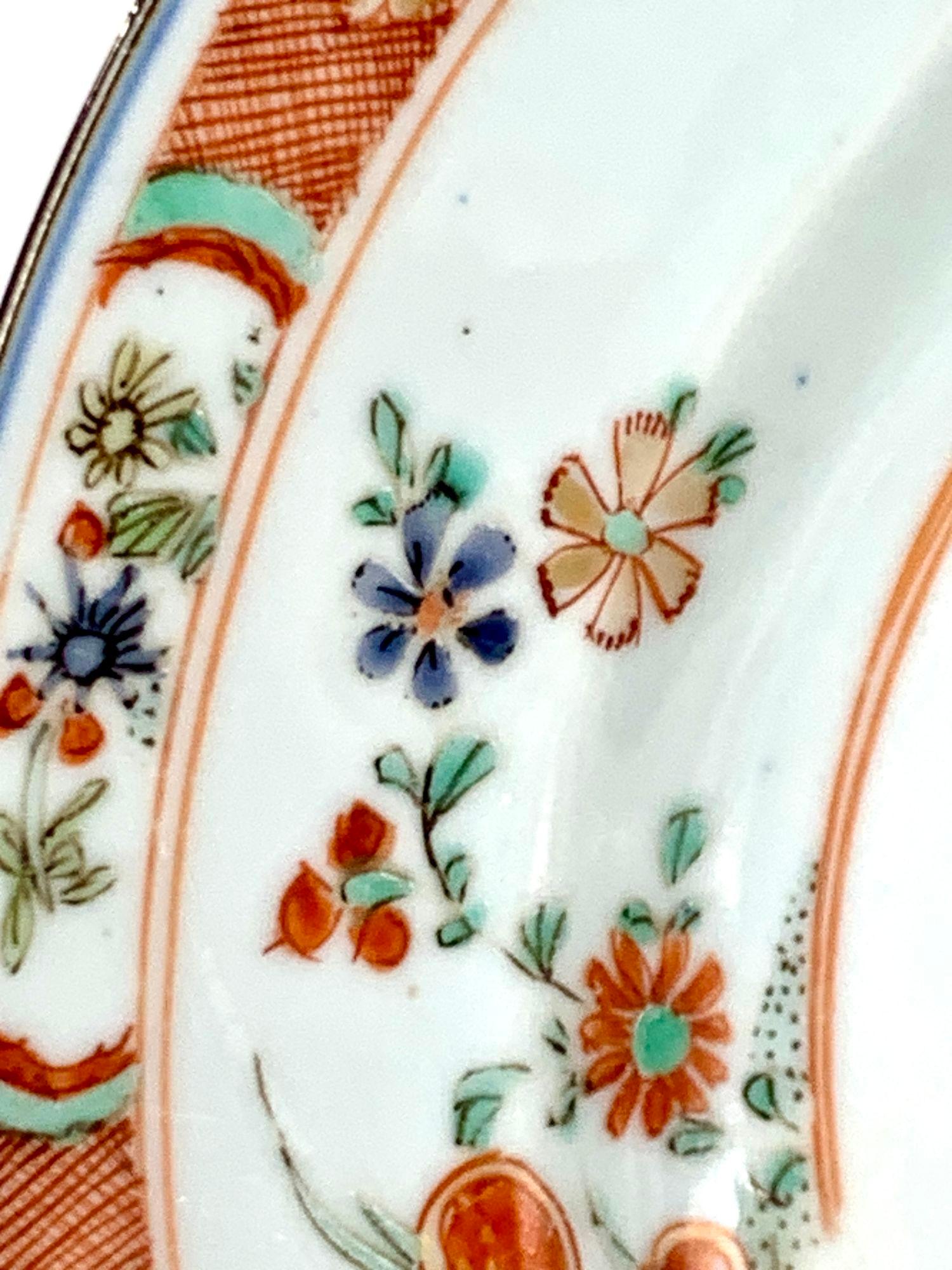 Antique Chinese Export Porcelain Dish 18th Century Qianlong Era Circa 1760 For Sale 2
