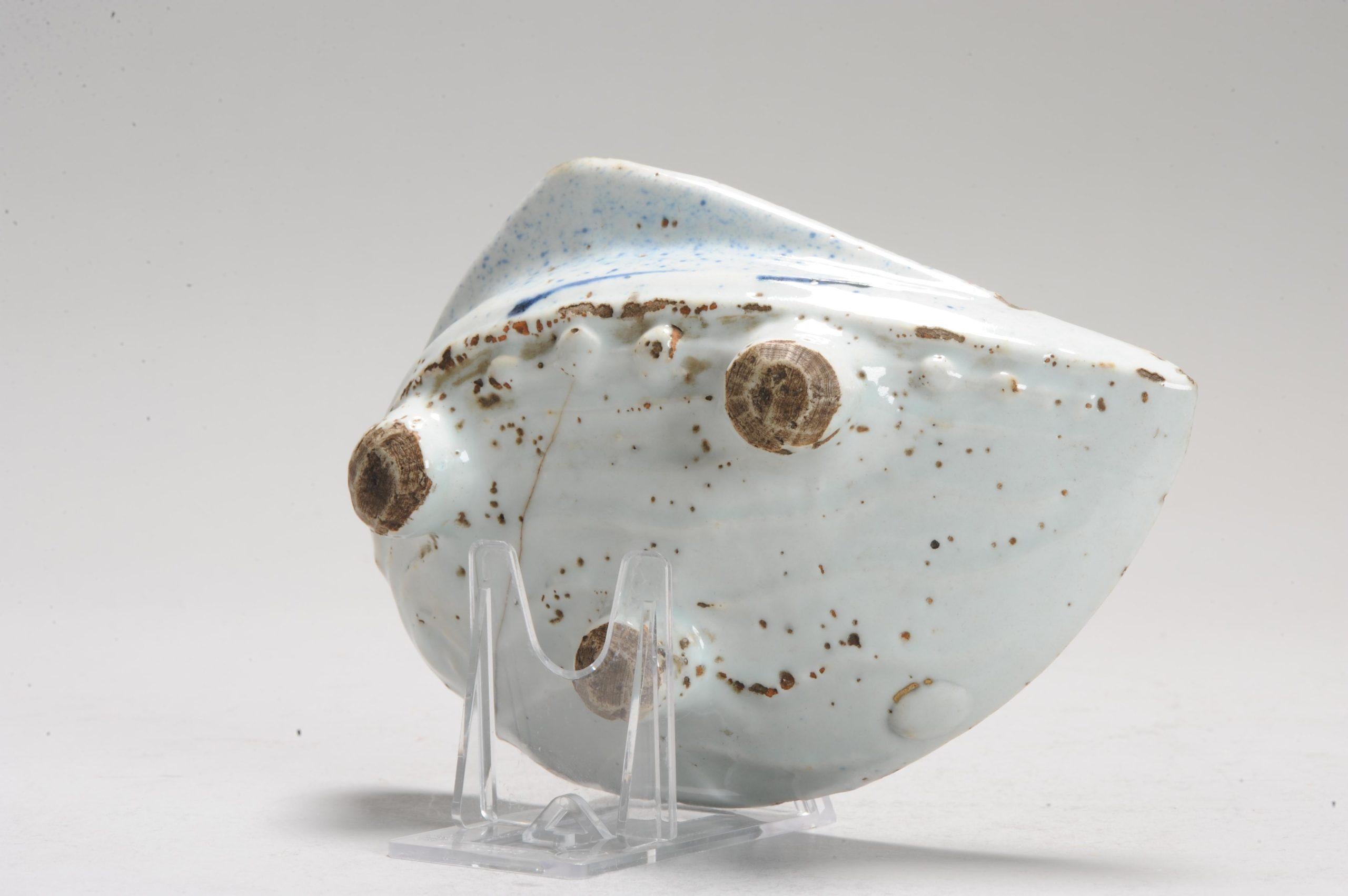 18th Century and Earlier Antique Chinese Porcelain Dish ca 1600-1640 Shell Shape Calligraphy Kosometsuke For Sale