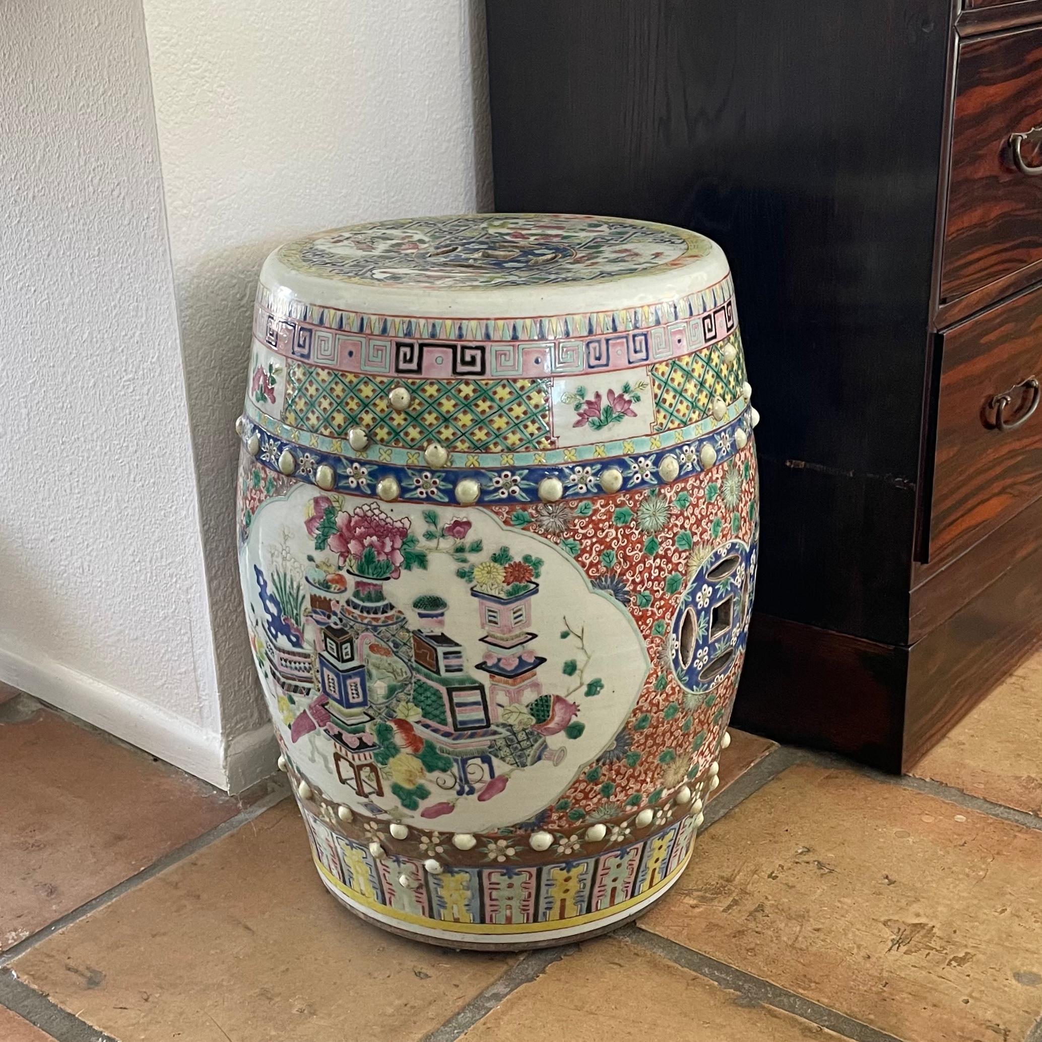 Antique Chinese Porcelain Famille Rose Garden Seat For Sale 3