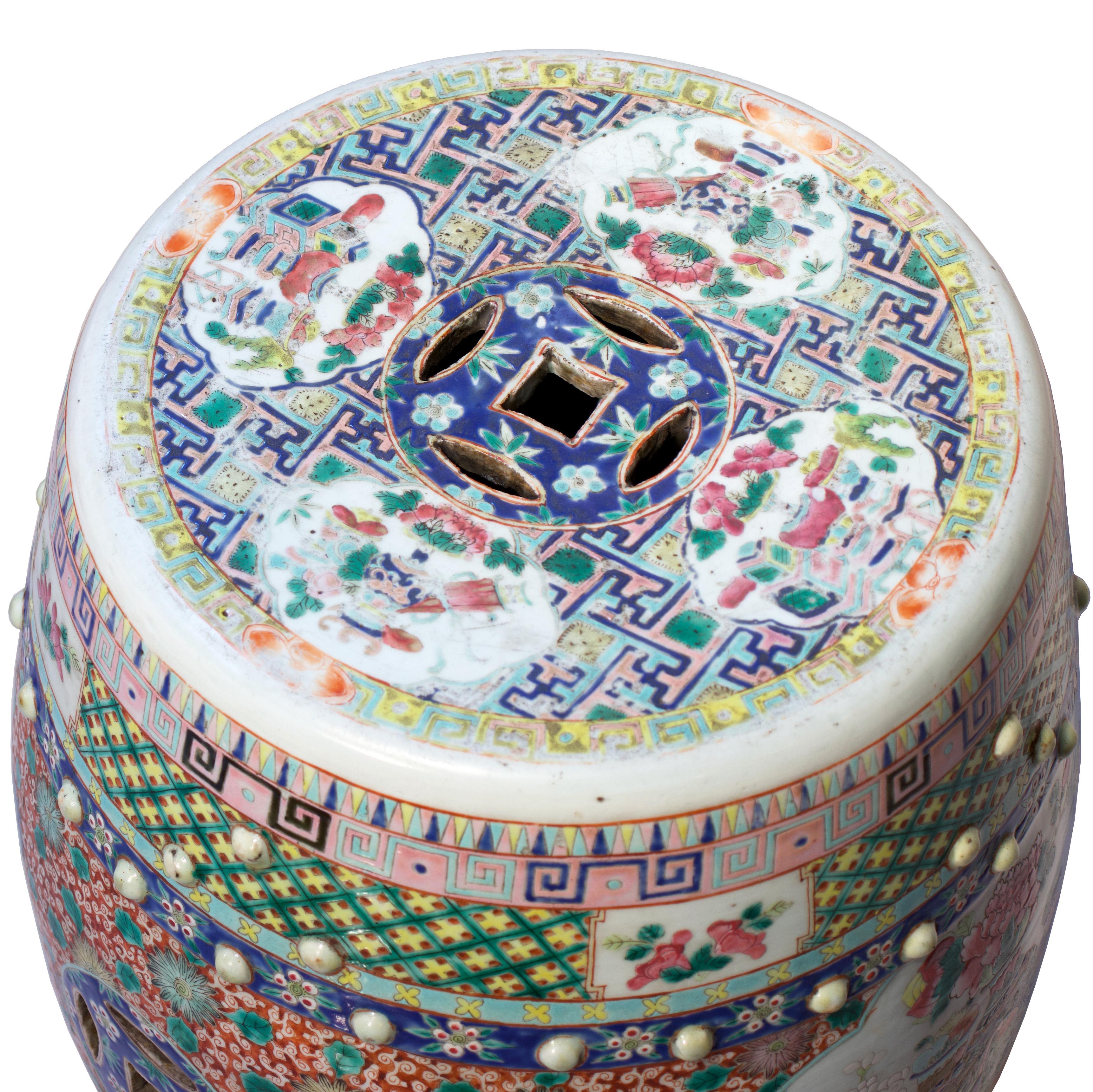 Antique Chinese Porcelain Famille Rose Garden Seat For Sale 1