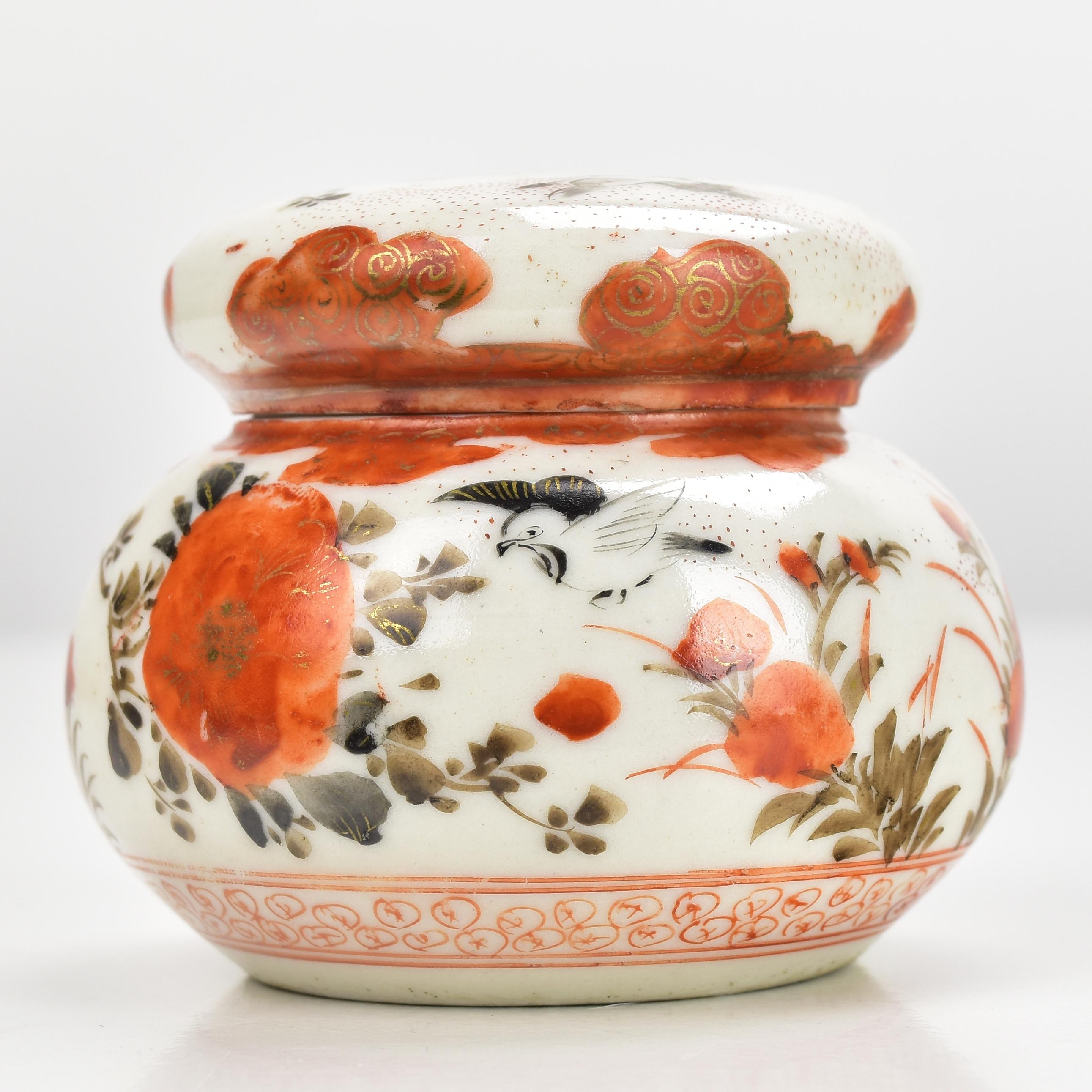 Antike chinesische Porzellan Famille Rose Tintenfass Qing Dynasty 19. Jahrhundert im Angebot 2