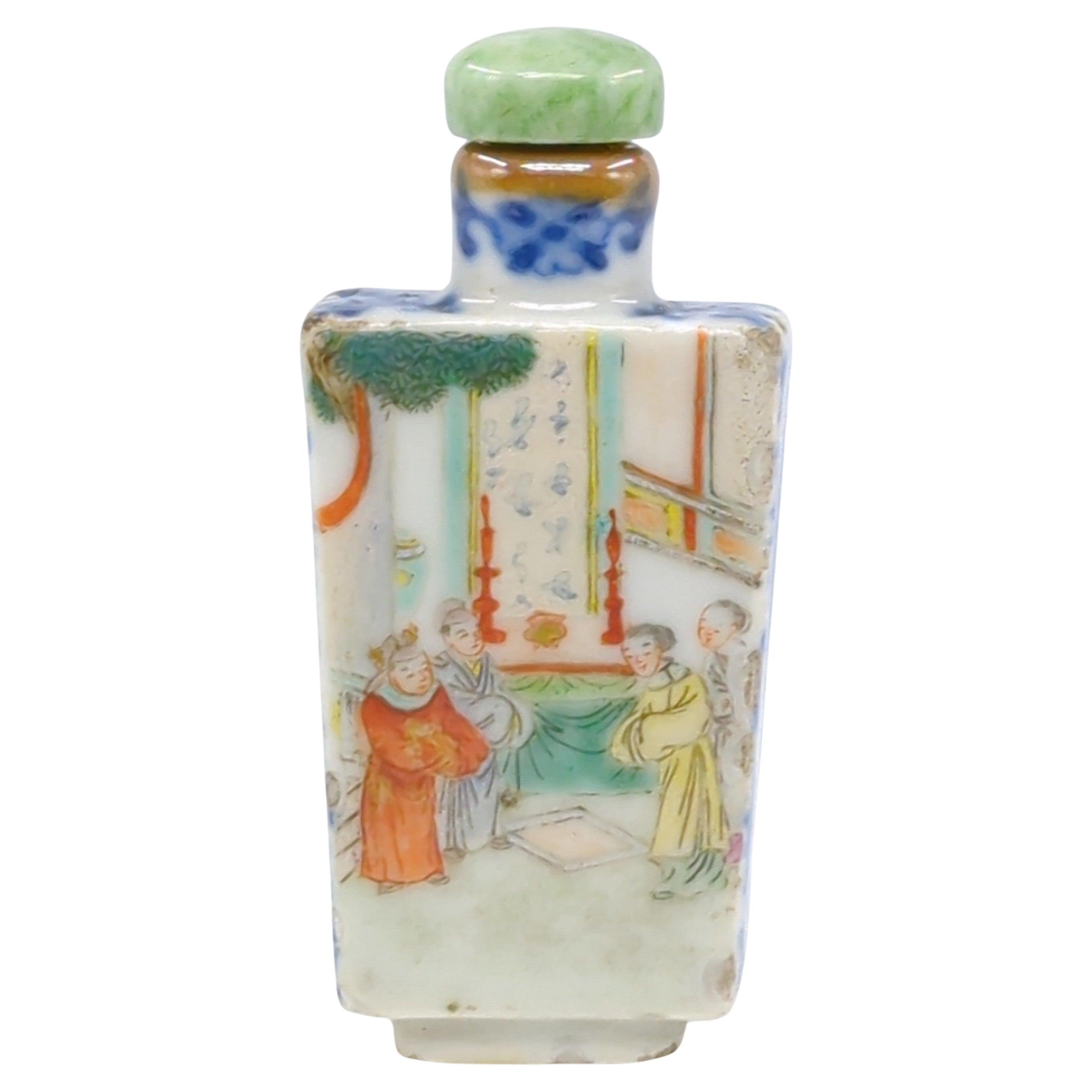 Antike chinesische Famille-Rose-Schnupftabakflasche aus Porzellan, Pagode Qing Jiaqing Mark 19c