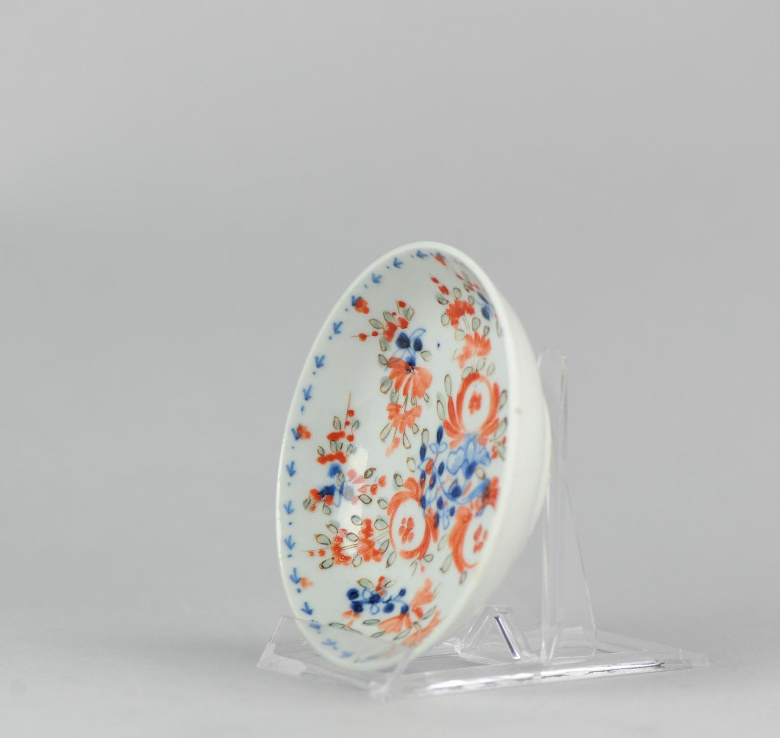 Antique Chinese Porcelain Famille Verte Dish Saucer Qing Period, 18th Century In Good Condition For Sale In Amsterdam, Noord Holland