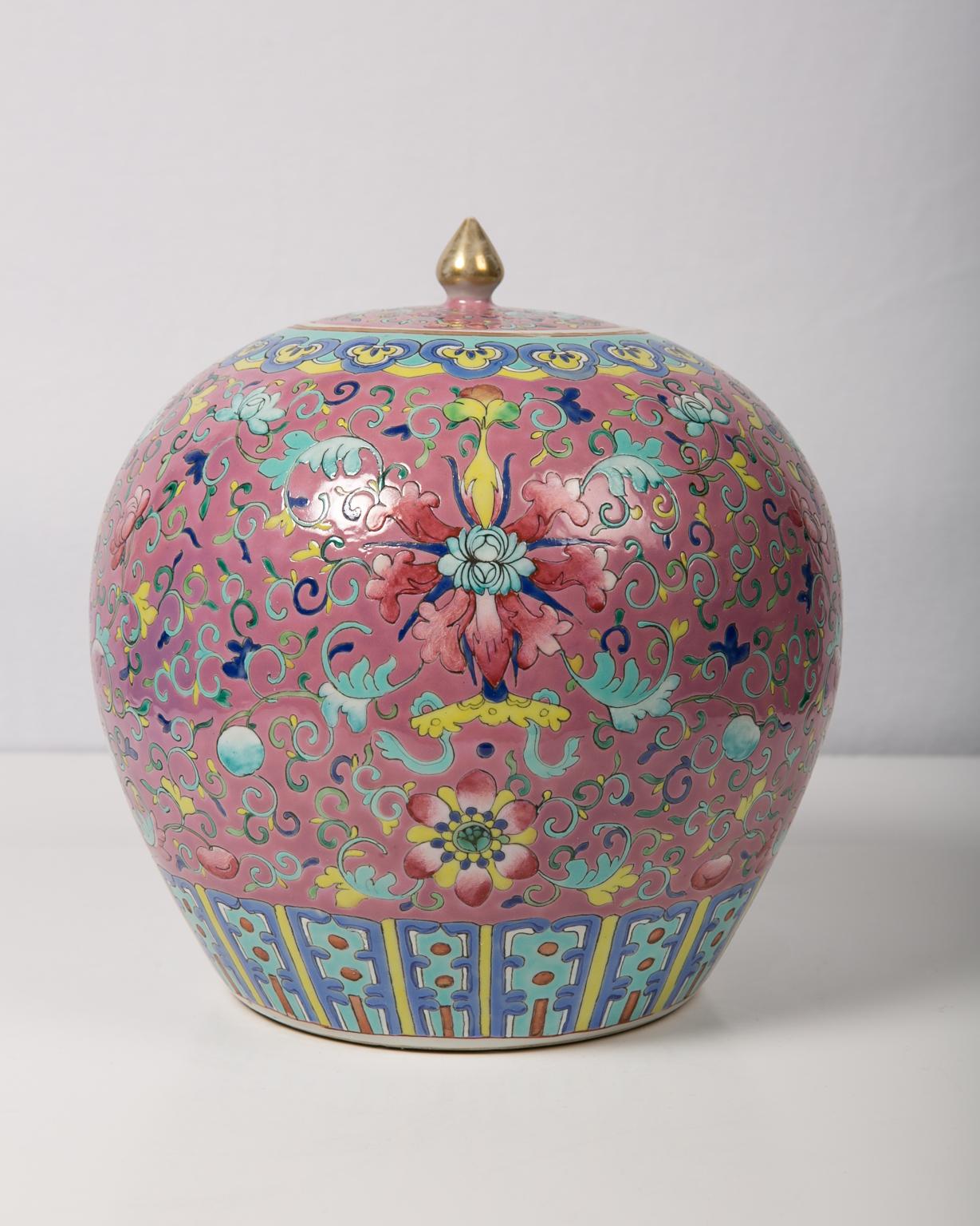 Antique Chinese Porcelain Ginger Jar with Floral and Shou Decoration 6
