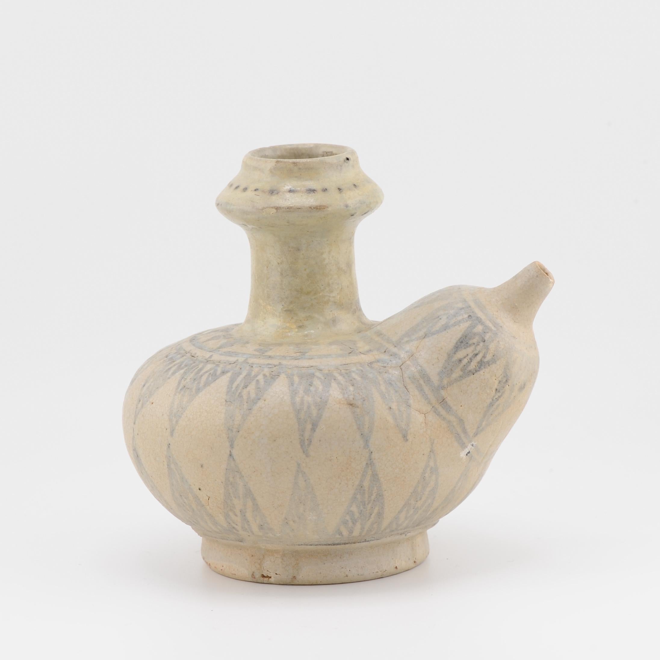 Je partage avec vous ce kraak Ghendi très joliment décoré d'une décoration géométrique. La pièce faisait partie de la Collection Hatcher. Vendue aux enchères par Christie's Amsterdam en 1984. Il est en très bon état.

La poubelle