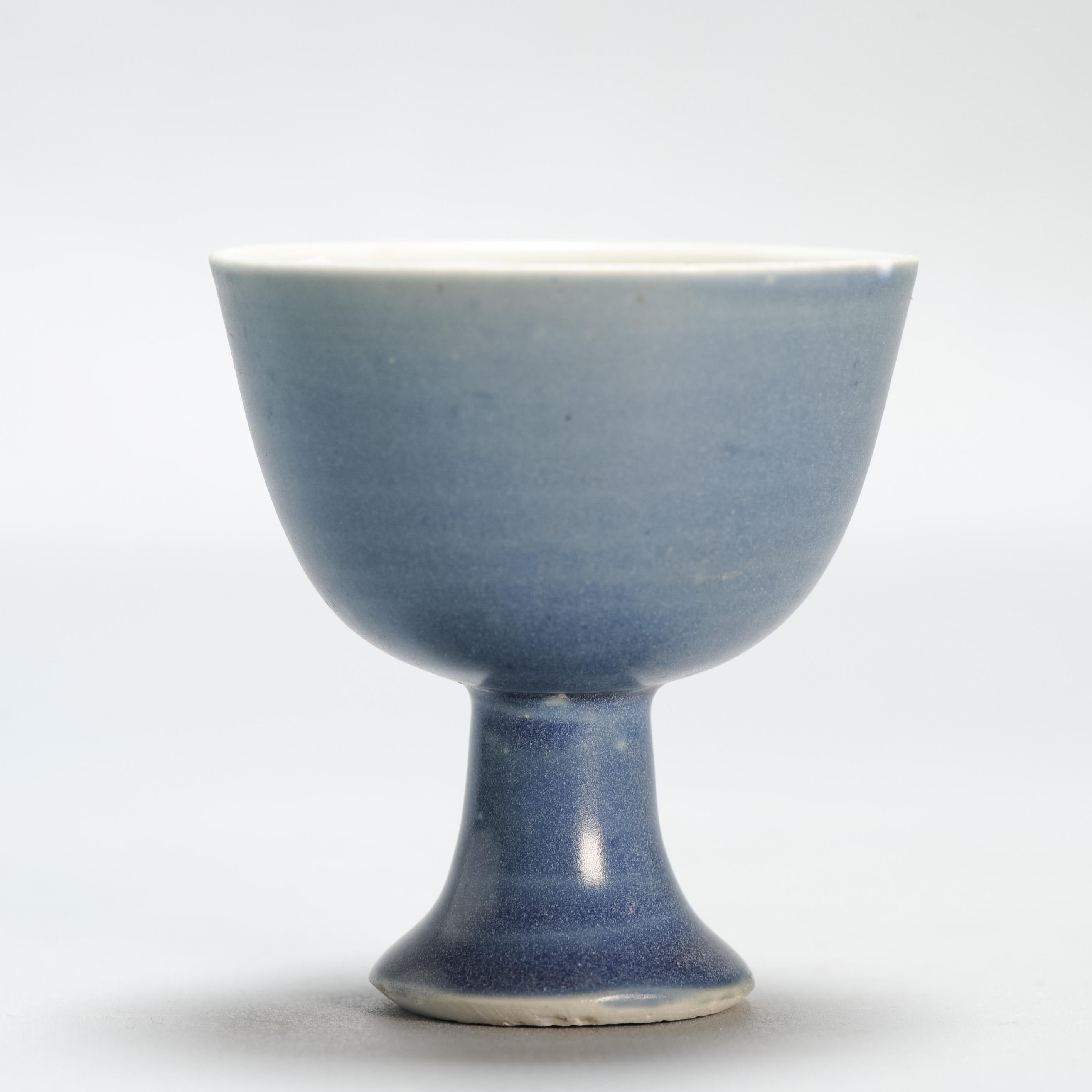 18th Century and Earlier Antique Chinese Porcelain Hatcher Cargo Monochrome Stem cup Powder blue