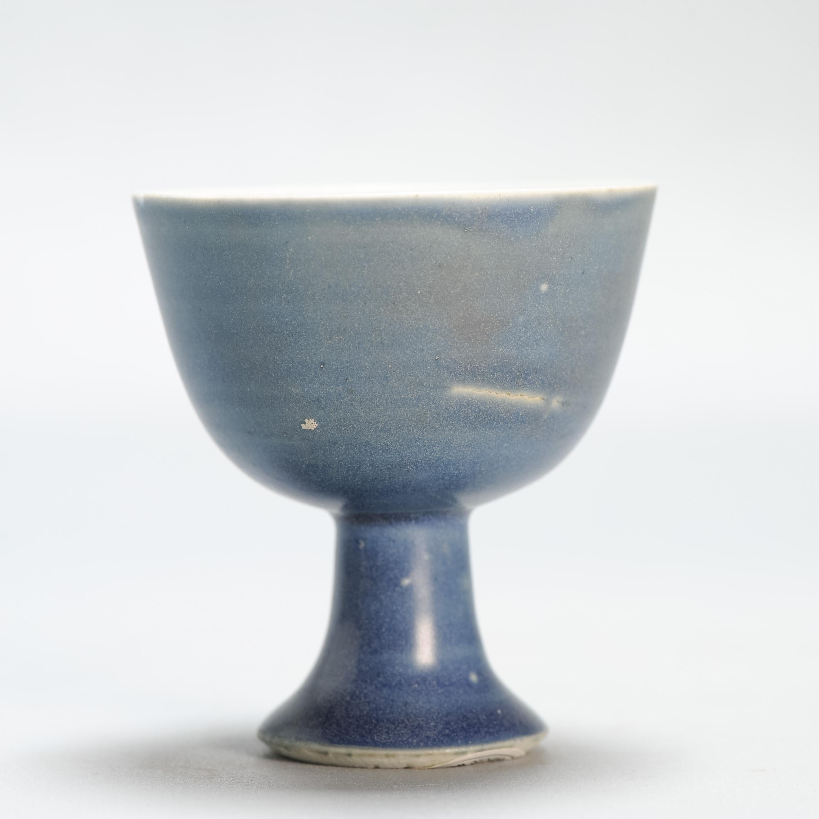 Antique Chinese Porcelain Hatcher Cargo Monochrome Stem cup Powder blue 3