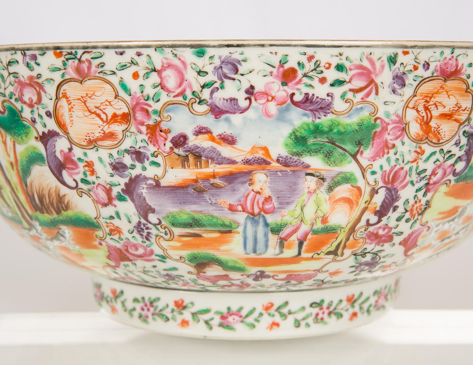 Hand-Painted Antique Chinese Porcelain Hunt Bowl circa 1770
