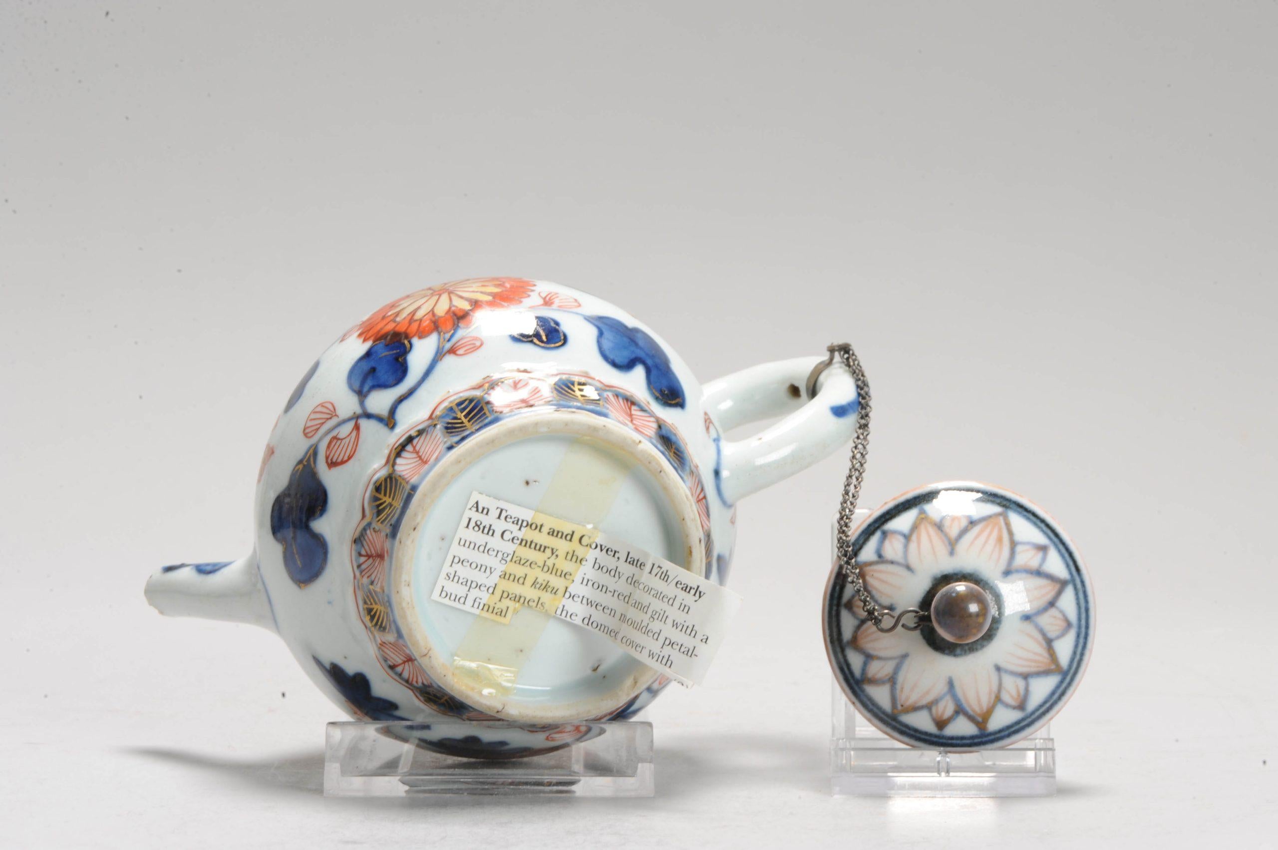 Qing Antique Chinese Porcelain Kangxi Imari Decorated Teapot, ca 1700