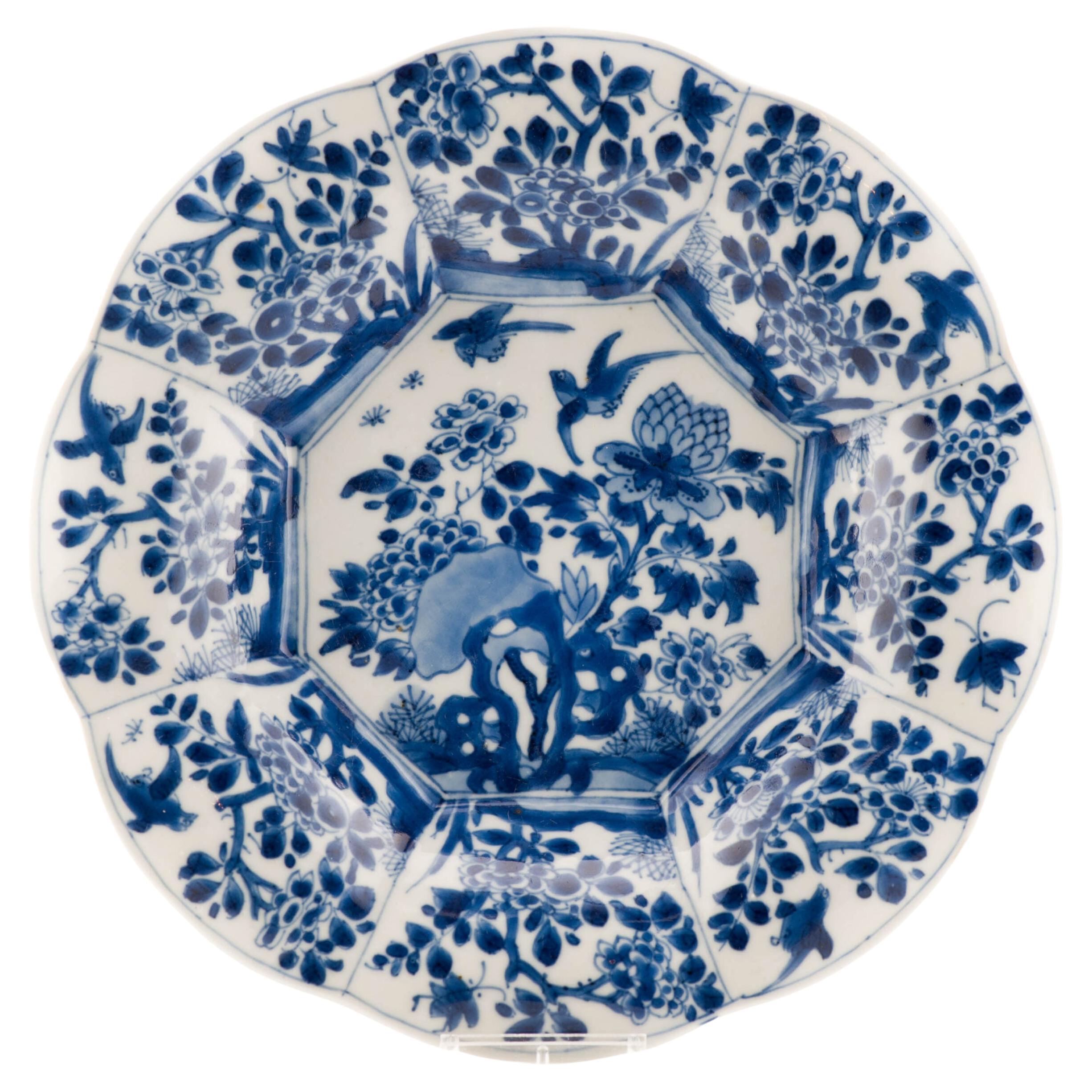 Antique Chinese Porcelain Kangxi Period Birds Flowers Plate, 1690-1710 For Sale