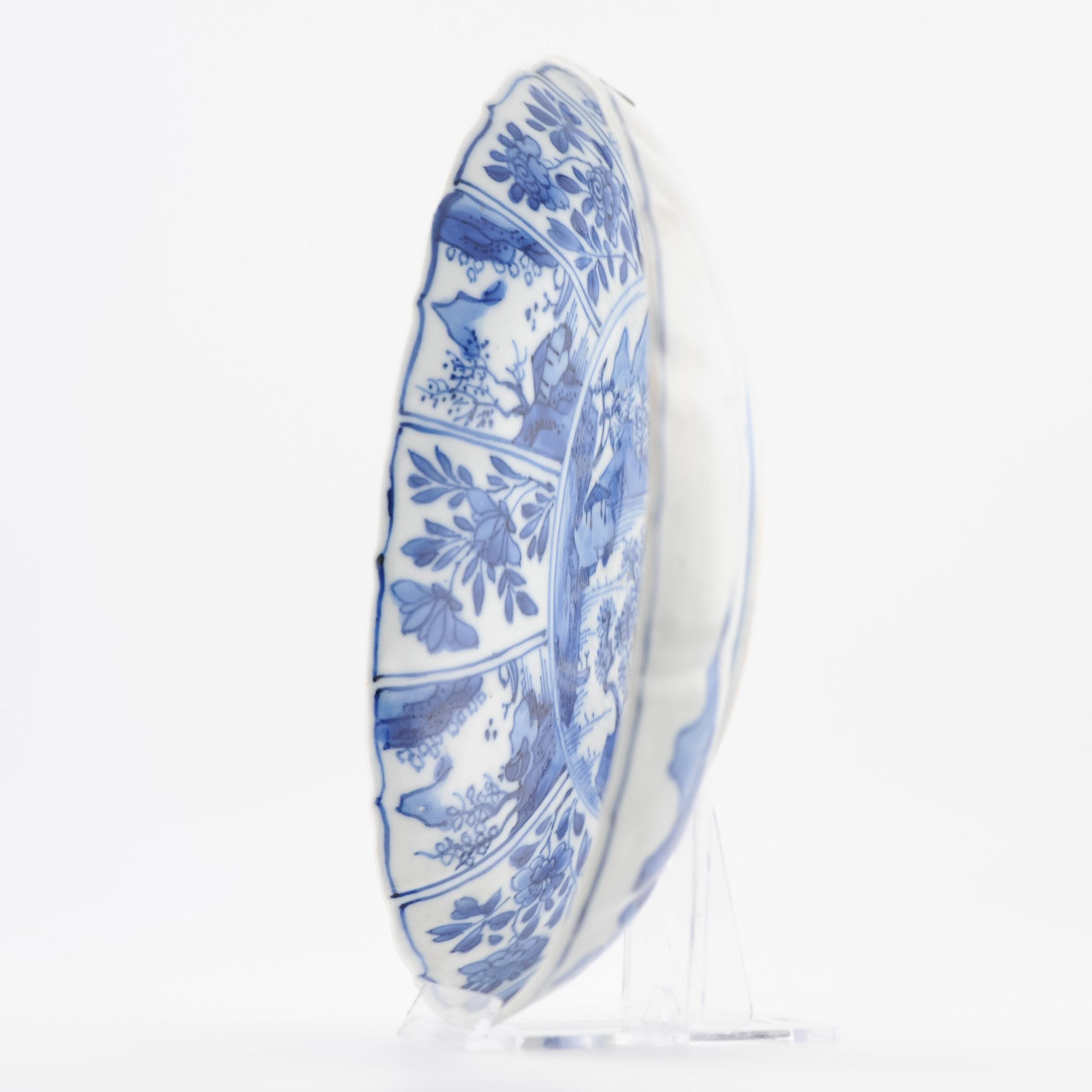 Antique Chinese Porcelain Kangxi Period Plate Dish Flowers Landscape In Good Condition For Sale In Amsterdam, Noord Holland
