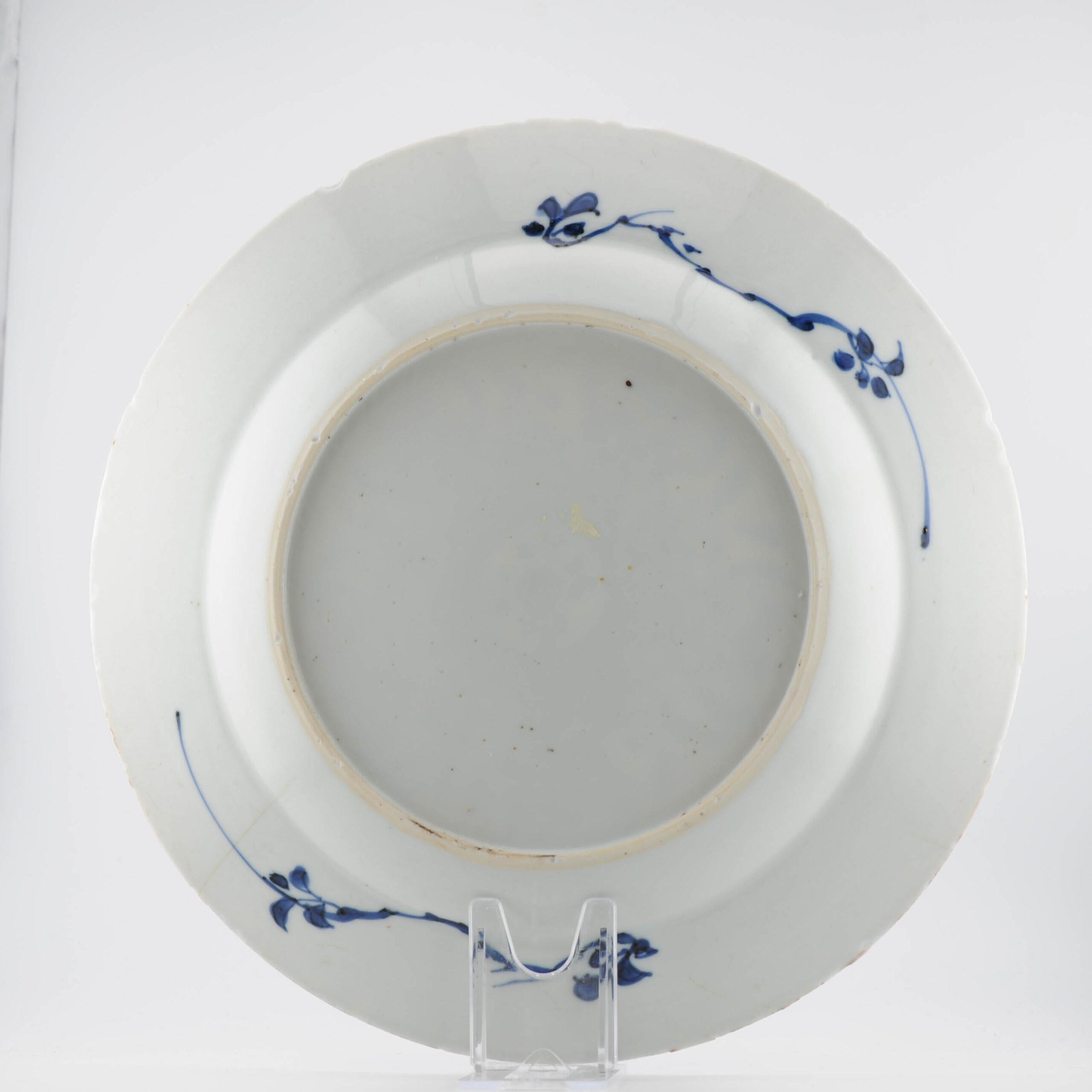Antiguo Plato de Porcelana China Periodo Kangxi Flores Calidad Superior en venta 5