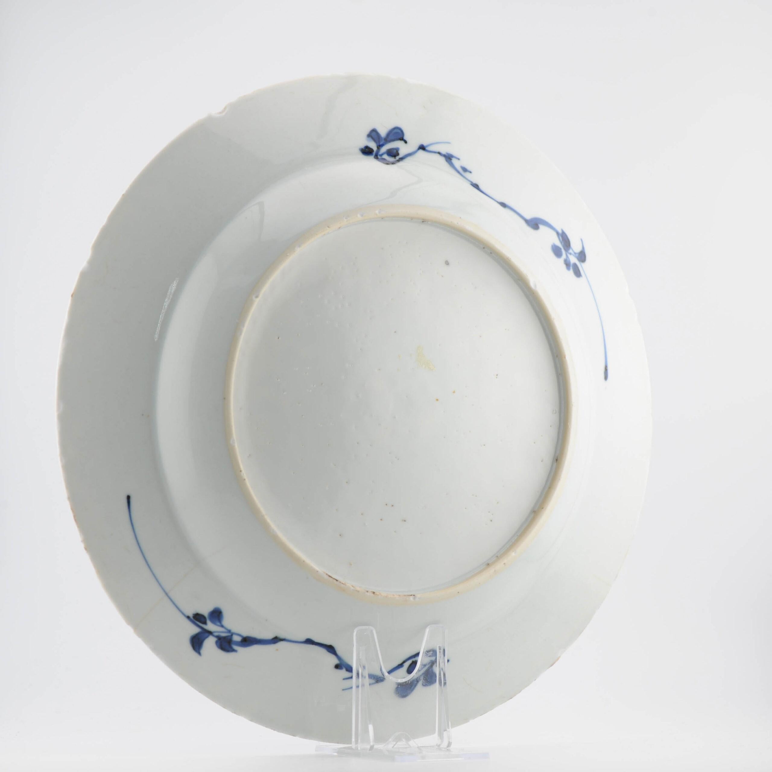 Antiguo Plato de Porcelana China Periodo Kangxi Flores Calidad Superior en venta 3