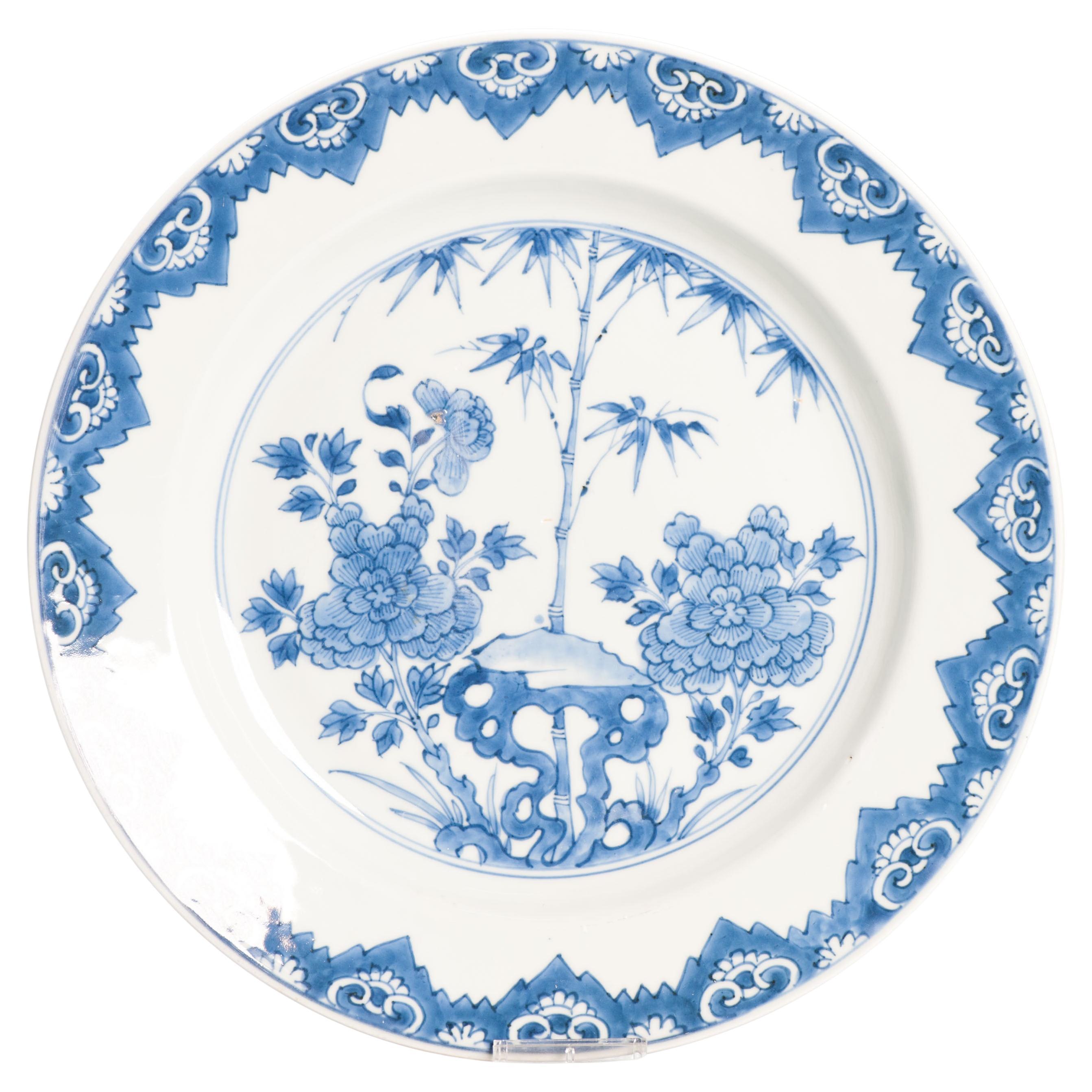 Antiguo Plato de Porcelana China Periodo Kangxi Flores Calidad Superior