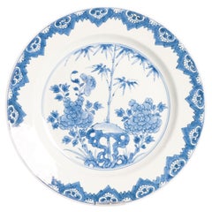 Antiguo Plato de Porcelana China Periodo Kangxi Flores Calidad Superior