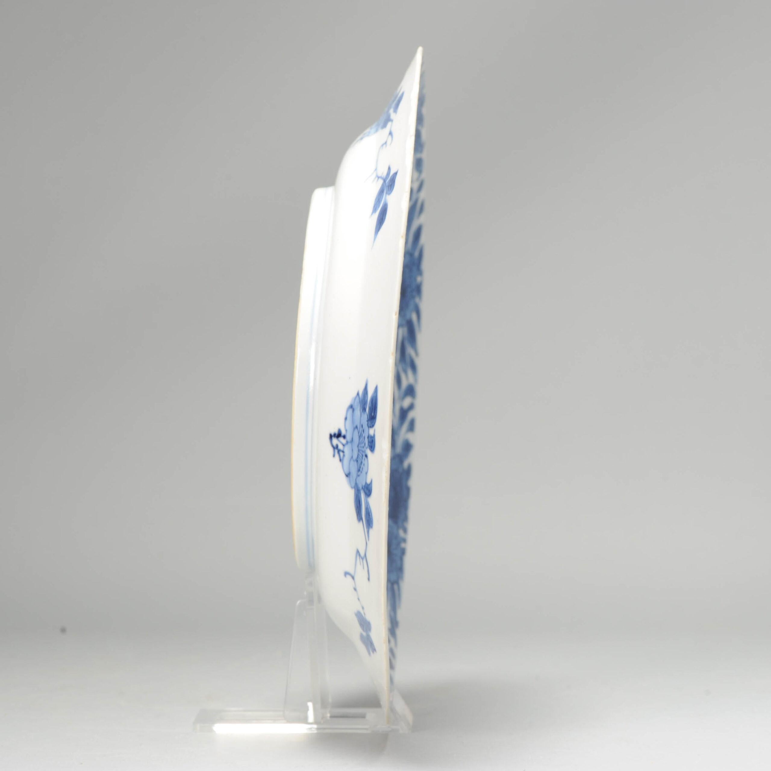 Antike chinesische Porzellan Kangxi Periode Hahn Vogel Teller, ca 1700 (Chinesisch) im Angebot