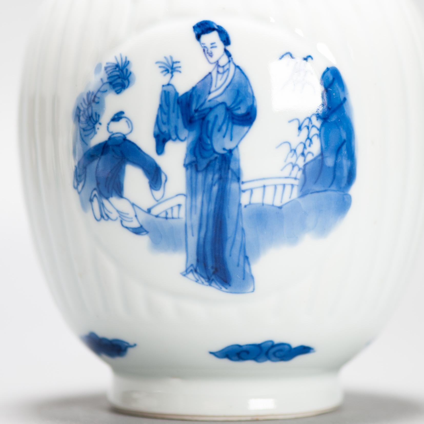 Antique Chinese Porcelain Kangxi Period Tea Caddy Elegant Lady and Child For Sale 6