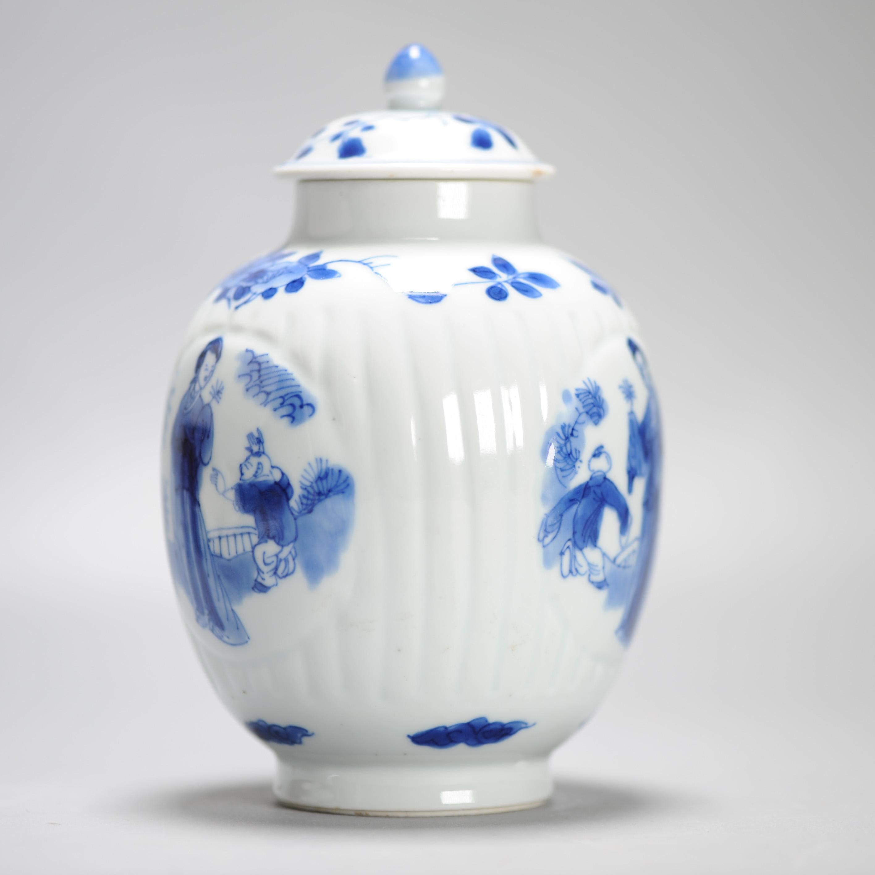 18th Century and Earlier Antique Chinese Porcelain Kangxi Period Tea Caddy Elegant Lady and Child For Sale