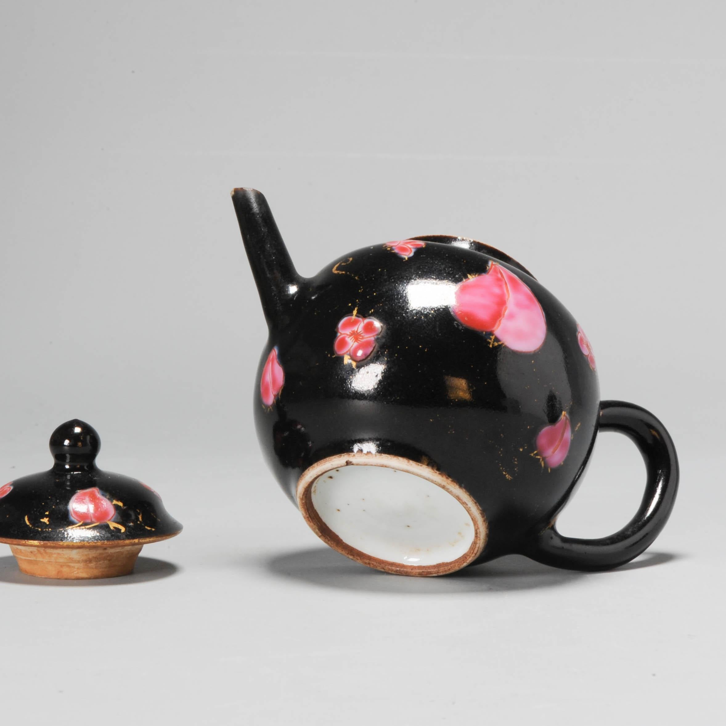 Antique Chinese Porcelain Kangxi period Teapot Famille Noire Rose Flowers 5