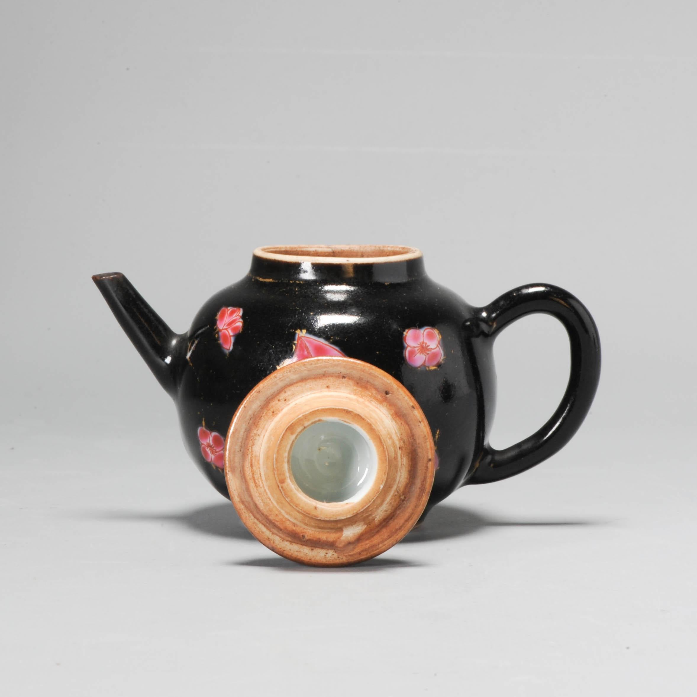 Antique Chinese Porcelain Kangxi period Teapot Famille Noire Rose Flowers 4