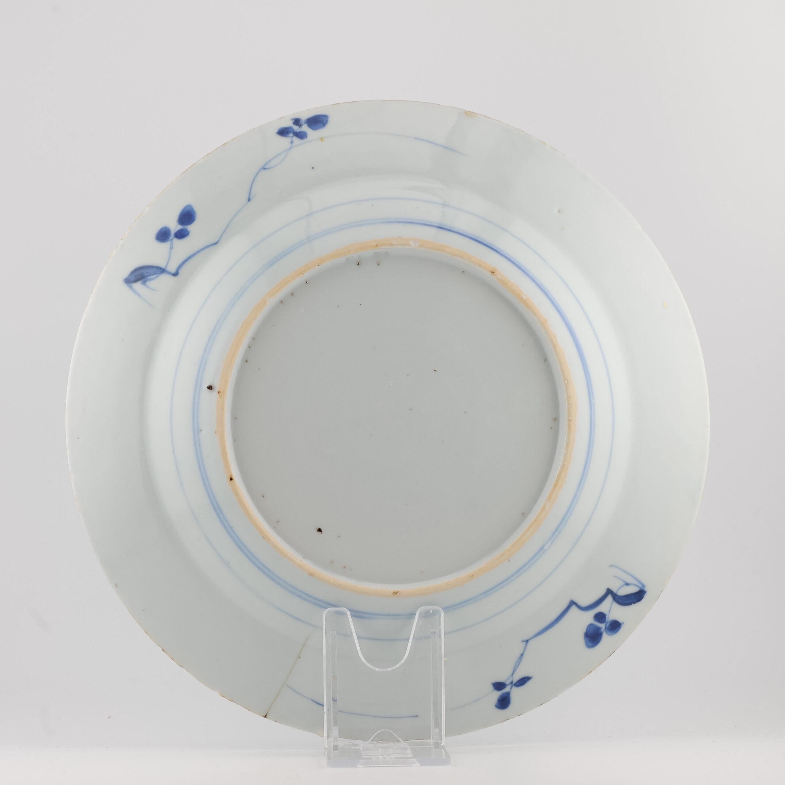 Plat en porcelaine chinoise Kangxi-Yongzheng Cuckoo dans la maison en vente 2