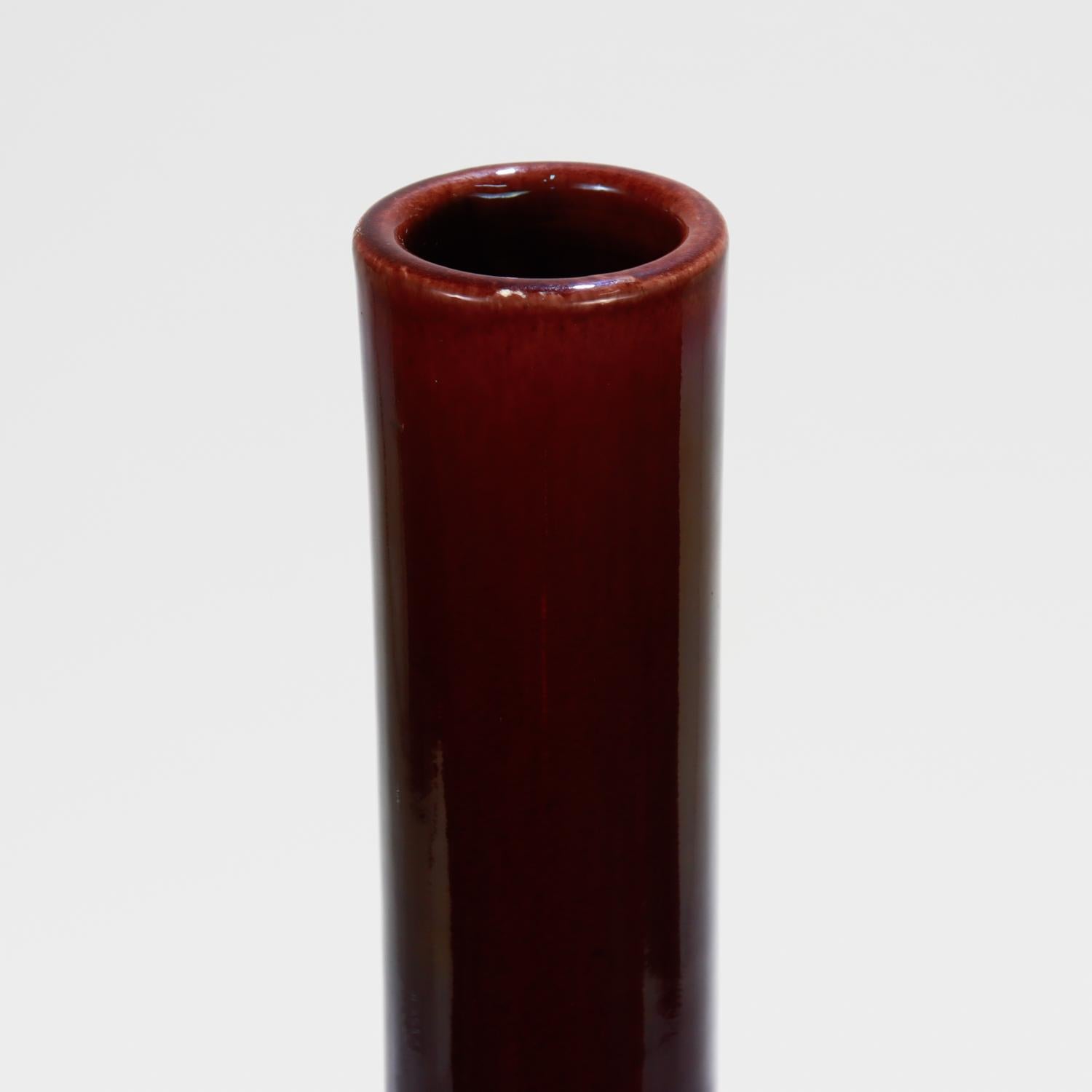 Antique Chinese Porcelain Mallet Form Vase in Aubergine or Eggplant For Sale 2