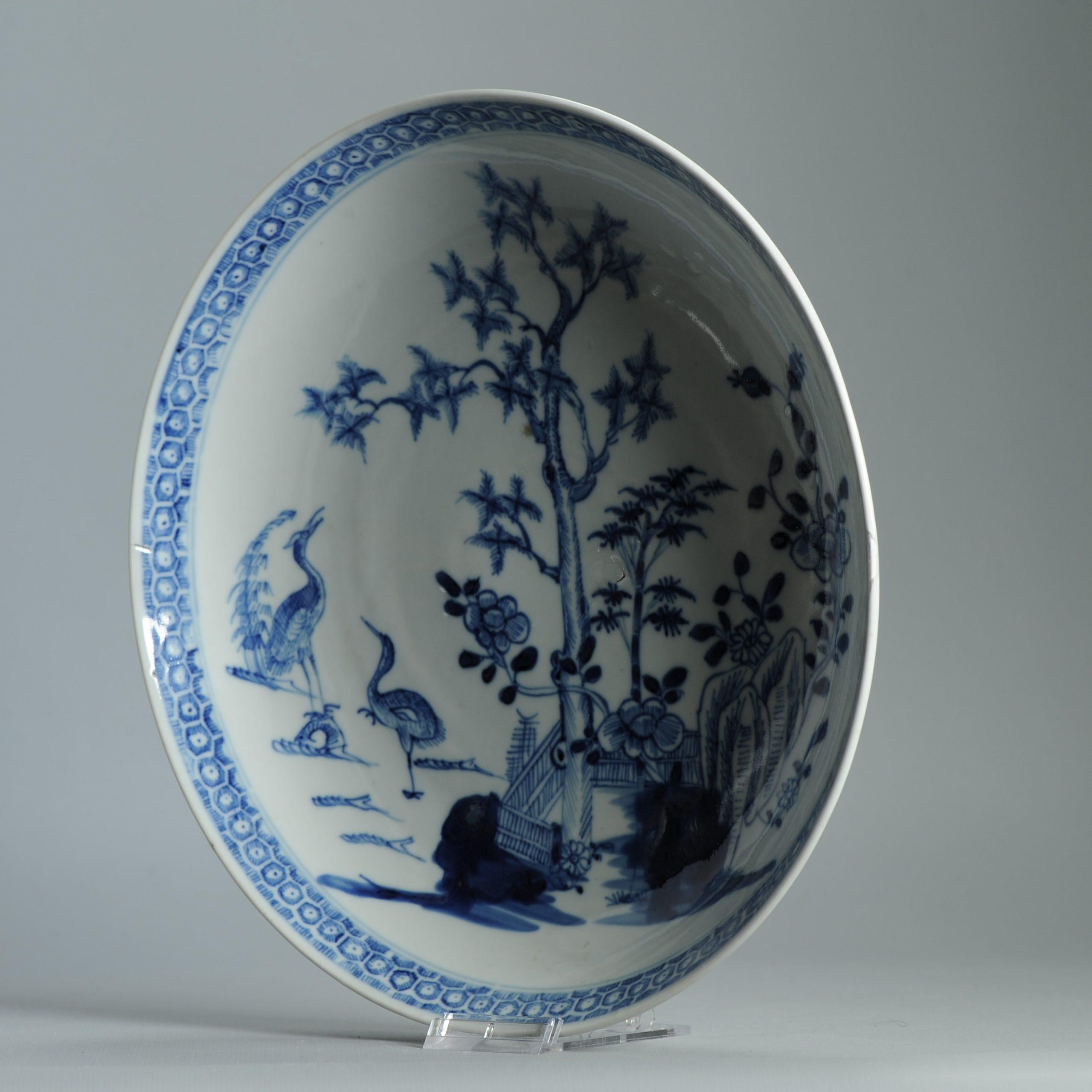 Antico piatto di porcellana cinese - Qianlong 1750 - Scena di giardino di alta qualità in vendita 5