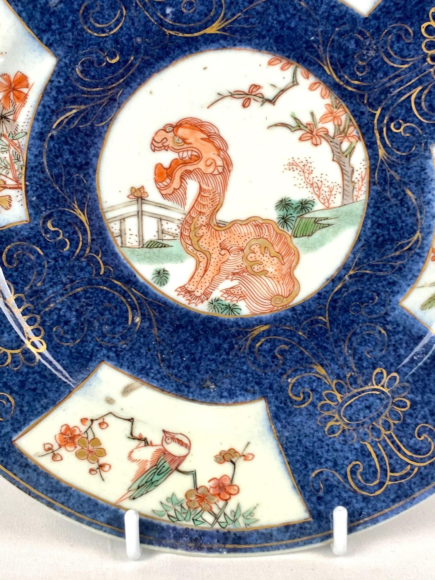 Antique Chinese Export Porcelain Dish Hand-Painted Qianlong Era Circa 1760 For Sale 2