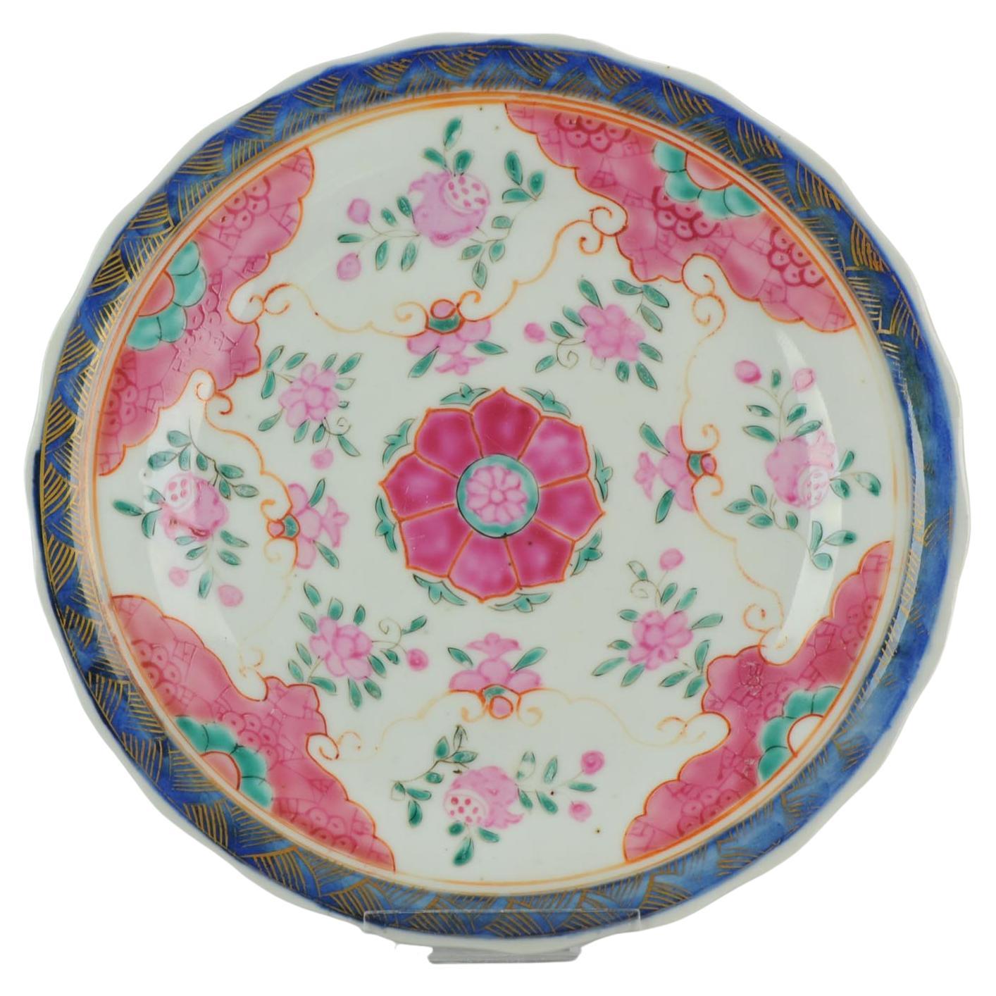 Ancienne assiette rose de la famille Bencharong en porcelaine chinoise pré Bencharong, vers 1800