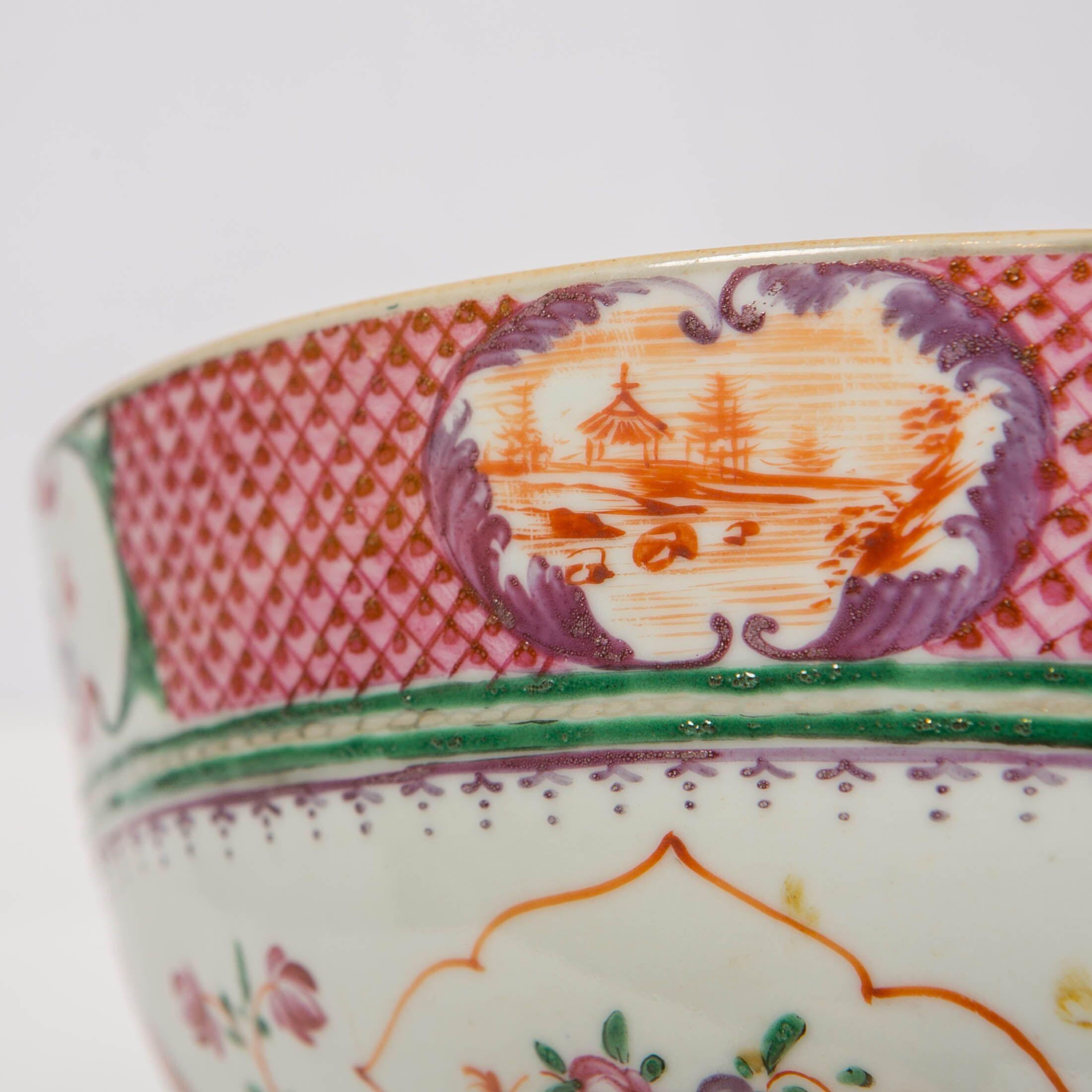 Qing Chinese Porcelain Punch Bowl Hand-Painted in Famille Rose Colors, circa 1820