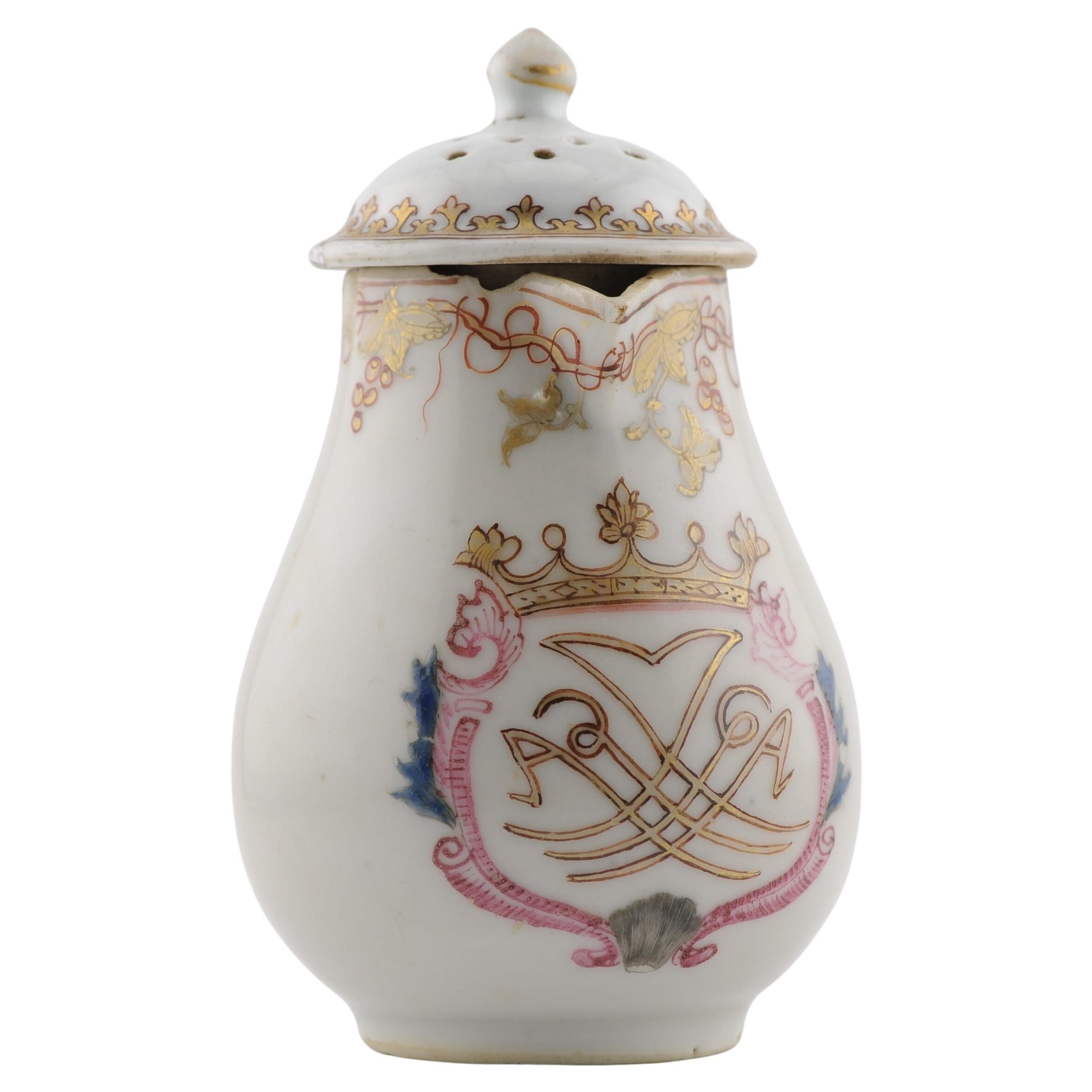 Antique  Shaker à sable armorié Qianlong en porcelaine chinoise, vers 1740-1750