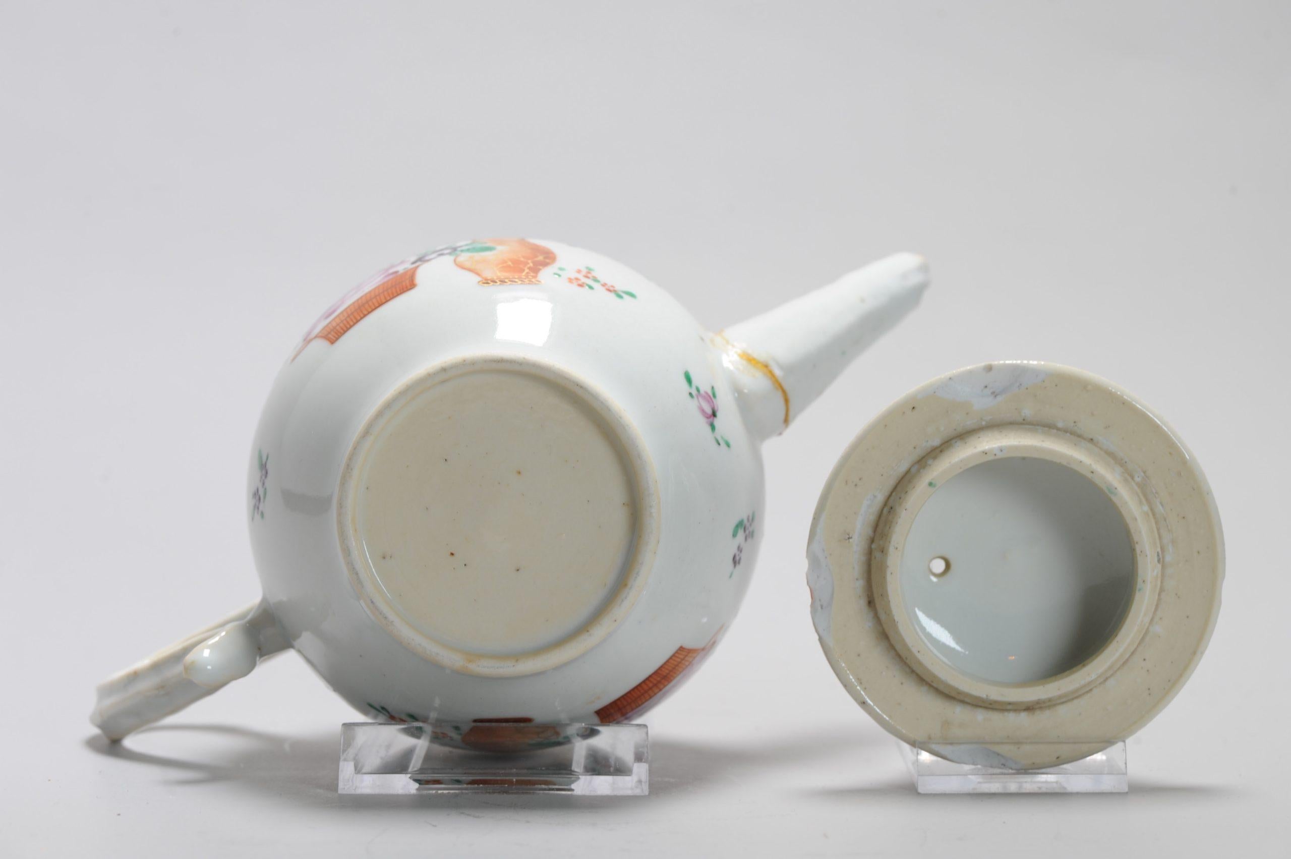 Una teiera molto ben decorata. Periodo Qianlong. Grande decorazione nella tavolozza Famille Rose / Fencai.

Informazioni aggiuntive:
Materiale: Porcellana e ceramica
Regione di origine: Cina
Periodo: XVII secolo, XVIII secolo
Imperatore: Kangxi