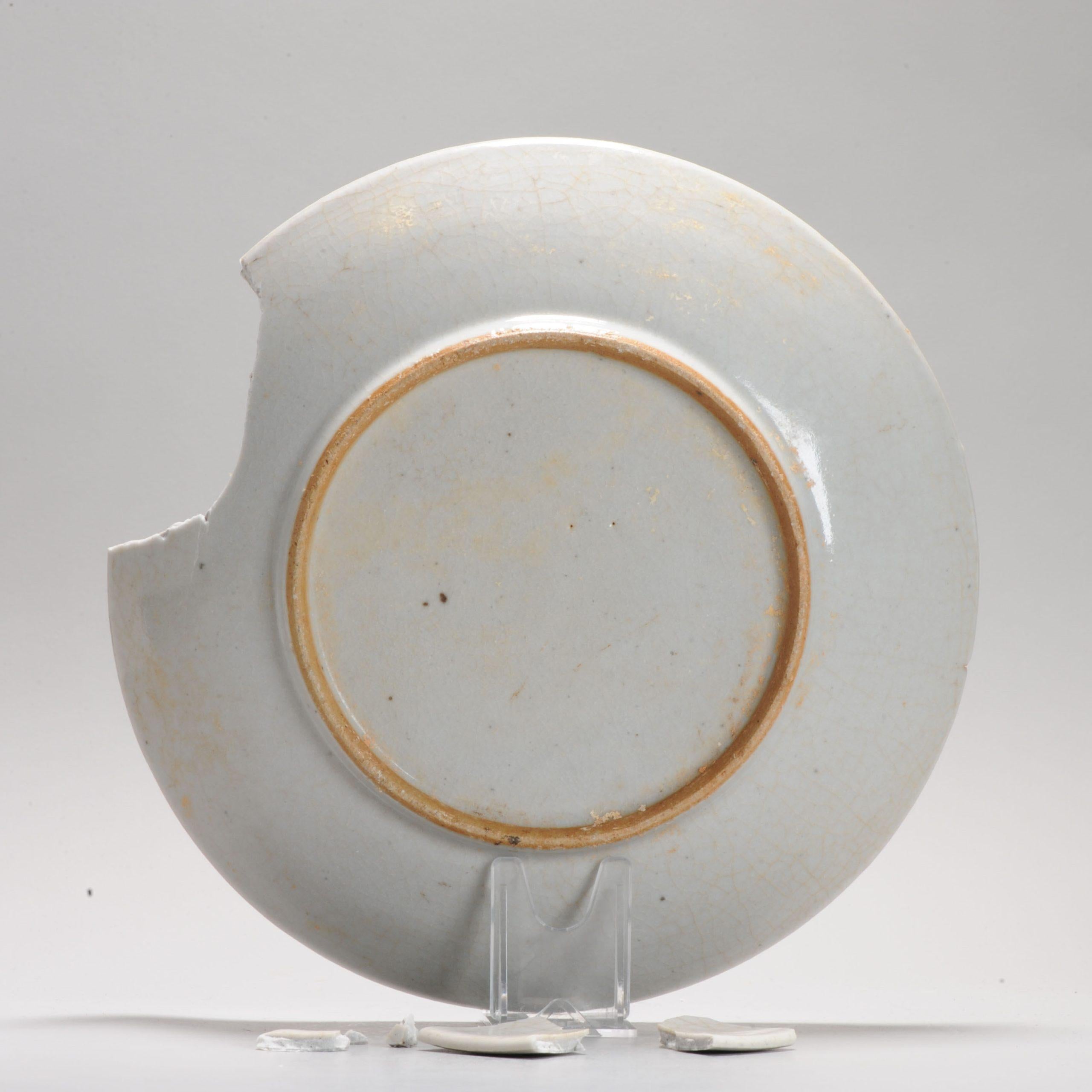 Cinese Antico piatto in porcellana cinese Qianlong/Jiaqing Ge Crackle, 1800-1830 ca. in vendita