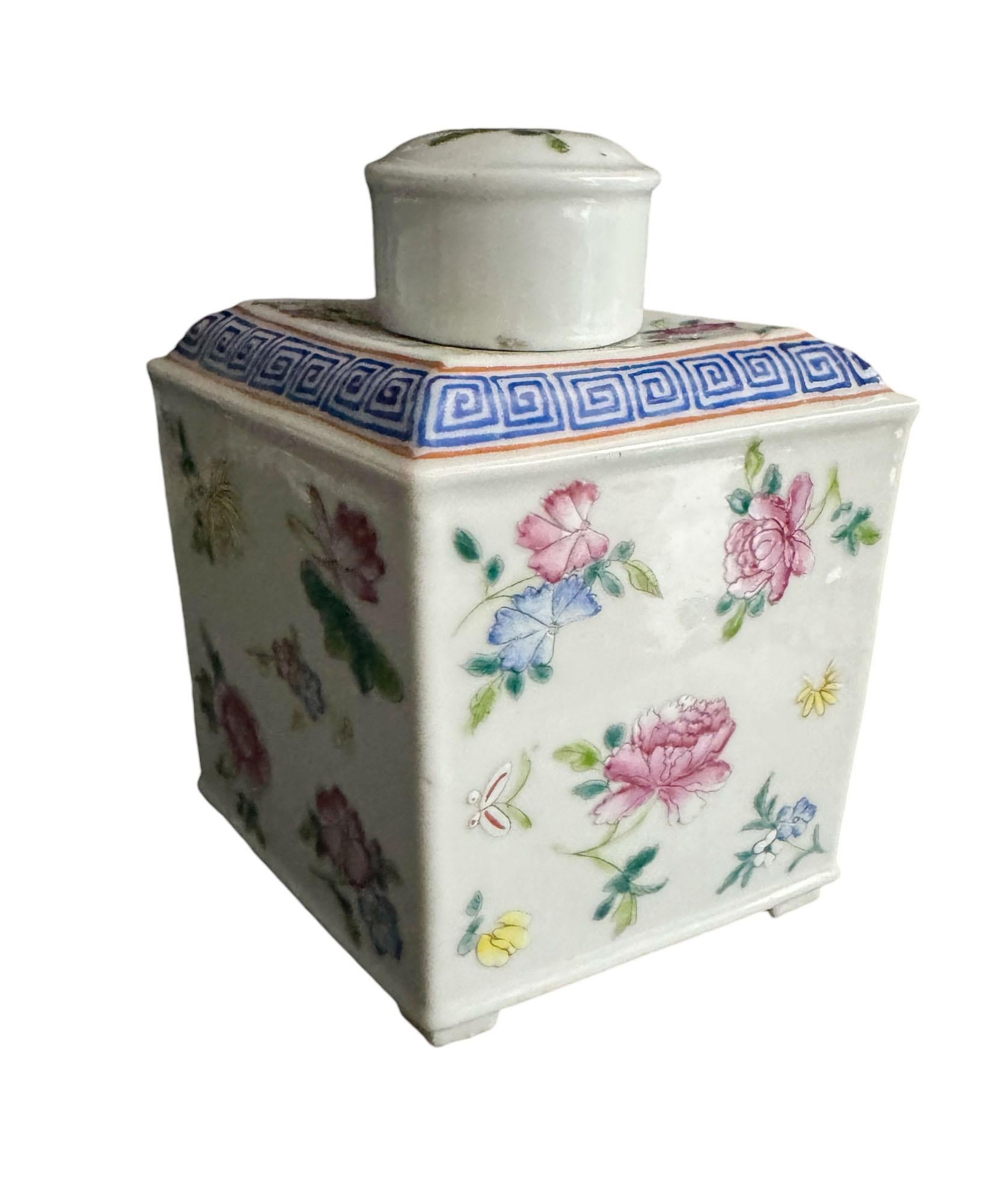 Antique Chinese Porcelain Tea Caddy For Sale 8