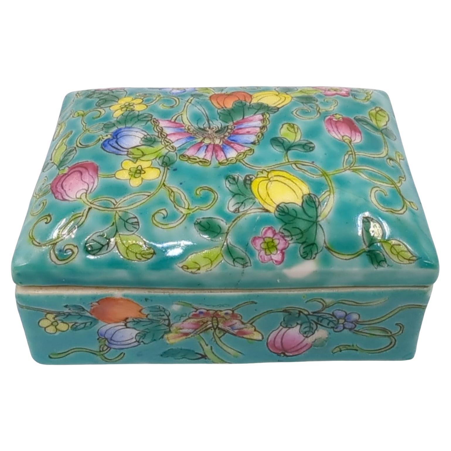 Antique Chinese Porcelain Turquoise Butterfly Covered Jewelry Box 19/20c  For Sale