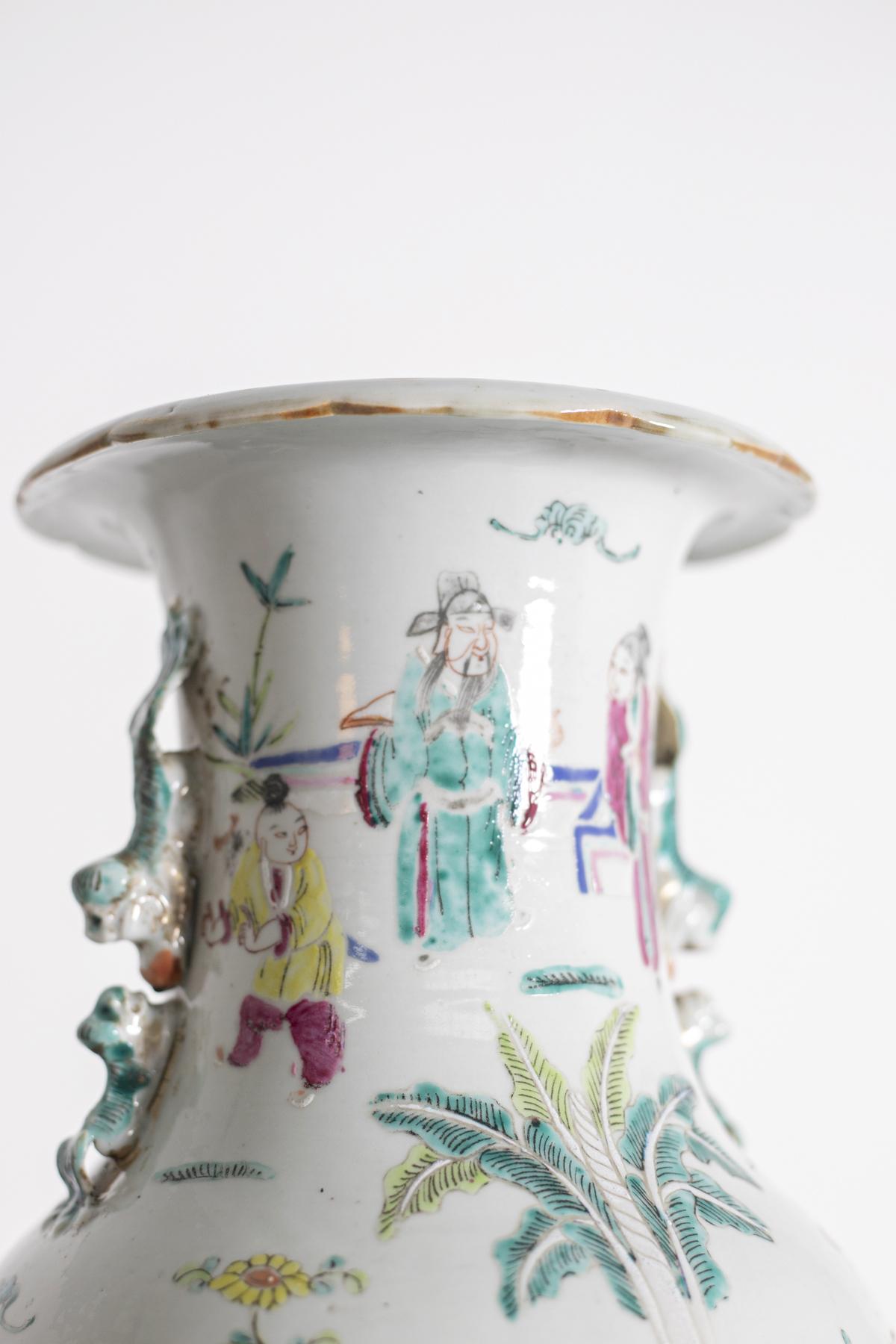 Antique Chinese porcelain vase from the period of the rose family. On the surface there is a scene of everyday life probably inside the royal palace and its surrounding garden. This type of representation is very common in this period, through the