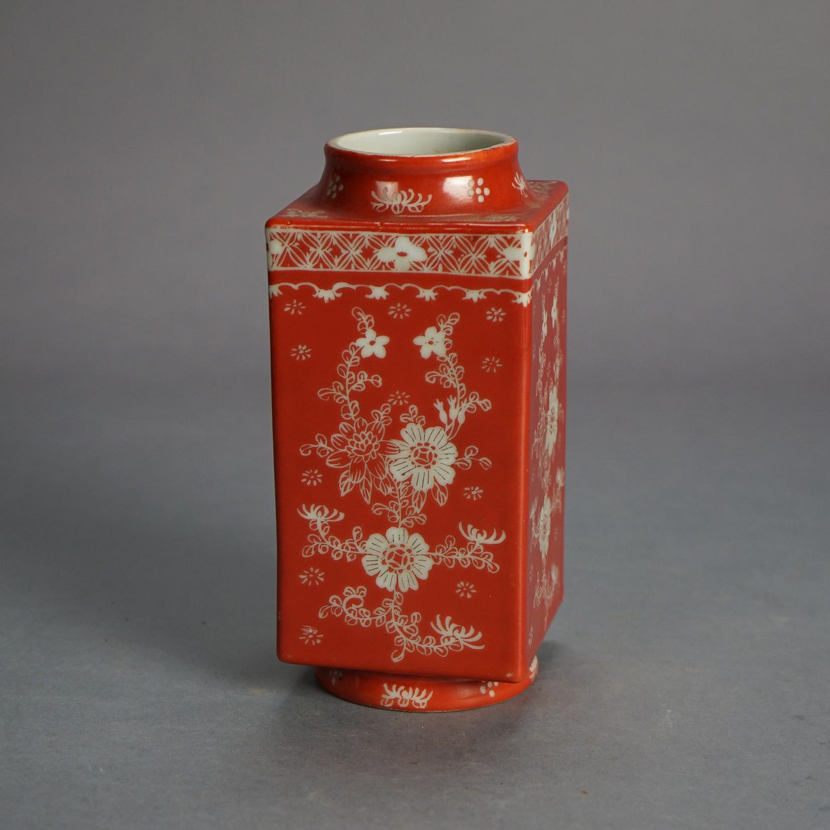 Antique Chinese Porcelain Vase, Orange with Floral Design C1920 In Good Condition For Sale In Big Flats, NY