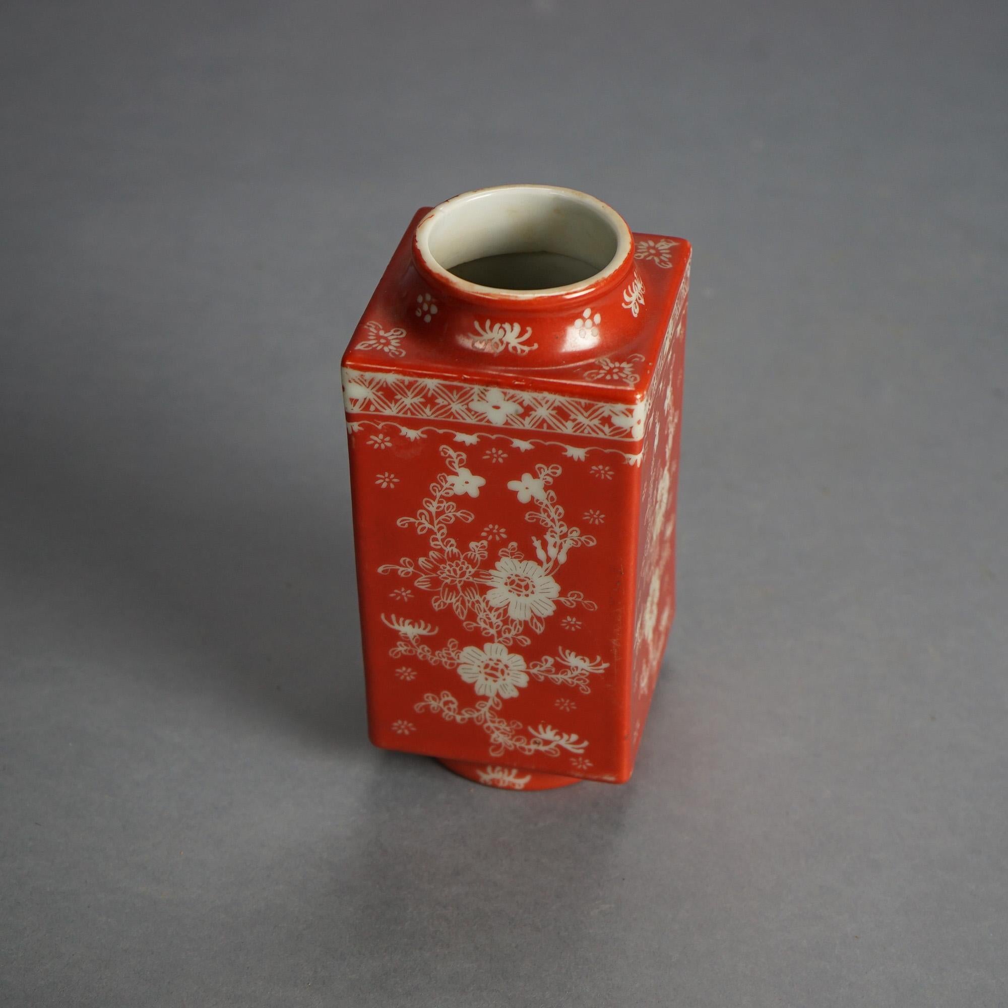 Antike chinesische Porzellanvase, orange, mit Blumenmuster, um 1920 im Angebot 1