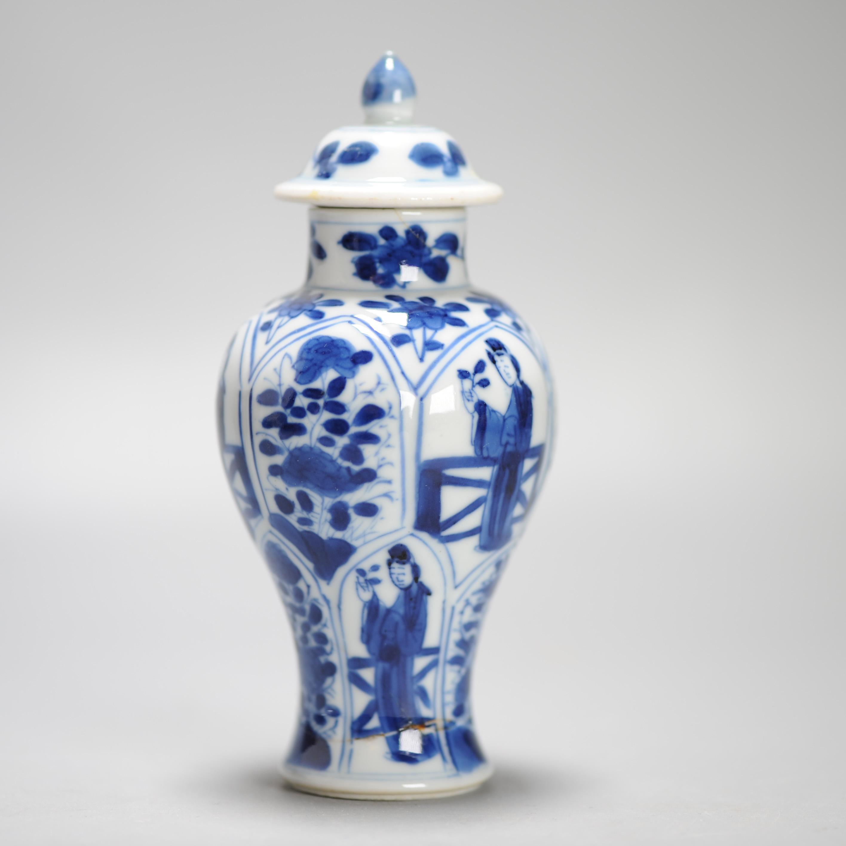 Vase chinois ancien avec scène de lézard figurative, période Kangxi en vente 7