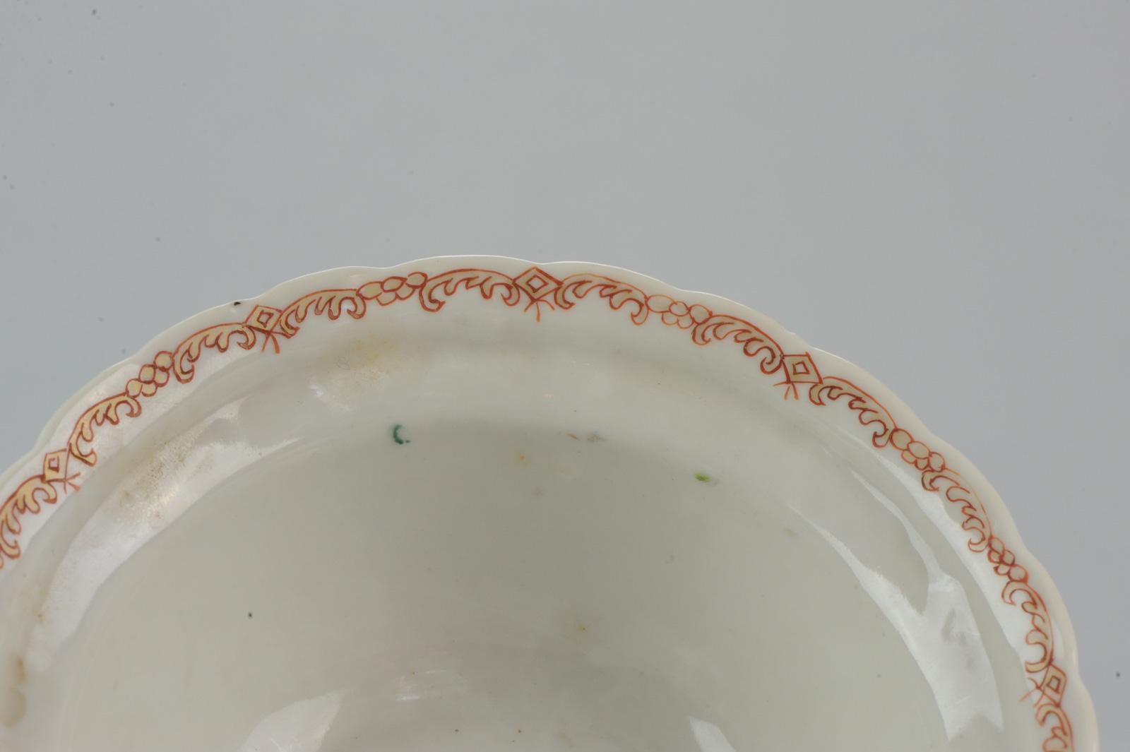 18th Century and Earlier Antique Chinese Porcleain Klapmuts Famille Rose Flowers Dish Rare, 18th Century For Sale